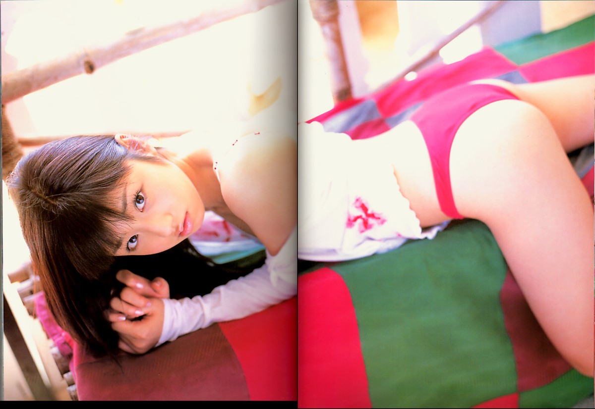 Photobook Yuko Ogura 小倉優子 Yukos Secret Room 0022 7775585114.jpg