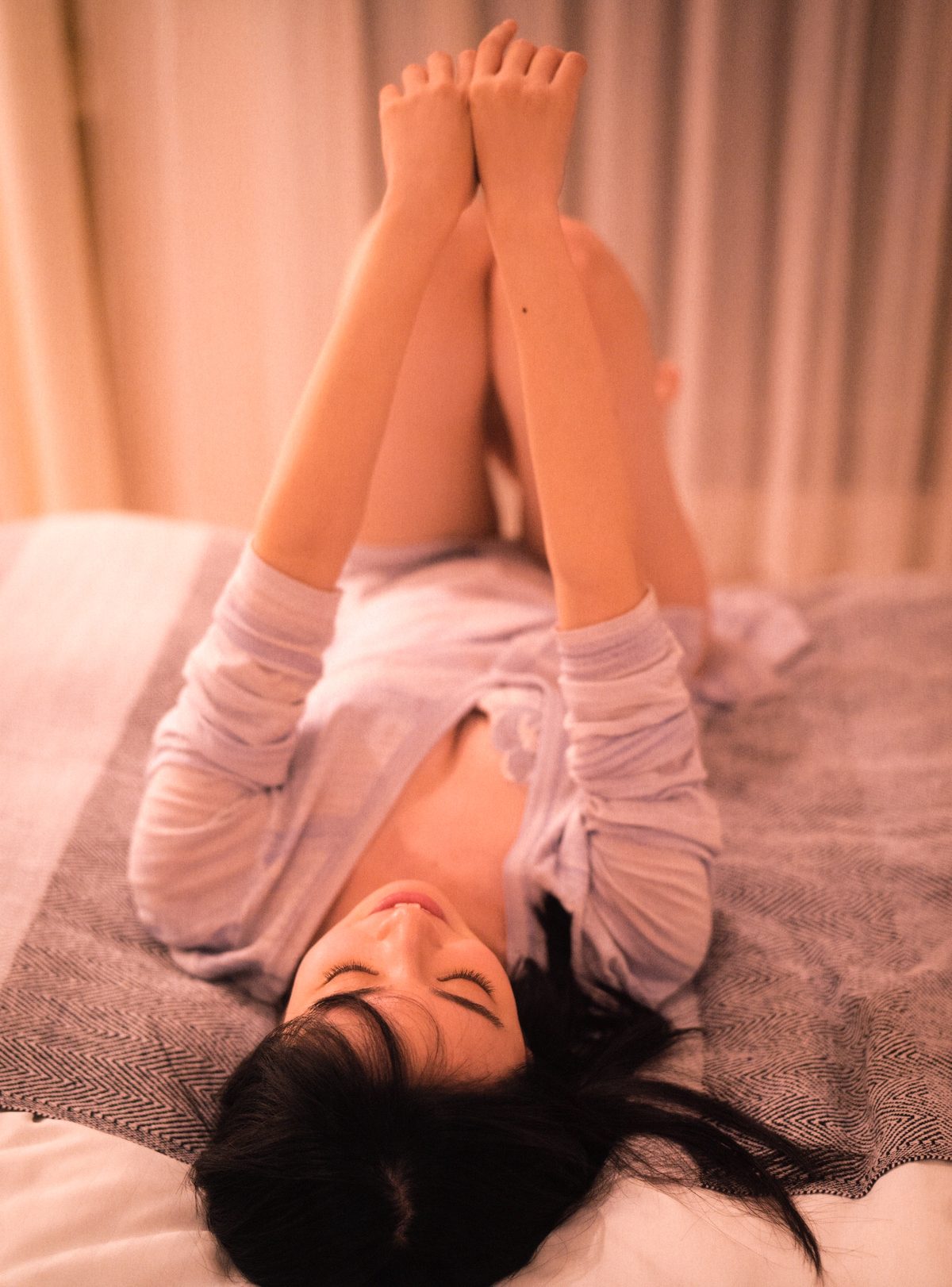 Kanemura Miku 1st Photobook v2 B 0076 0020292360.jpg