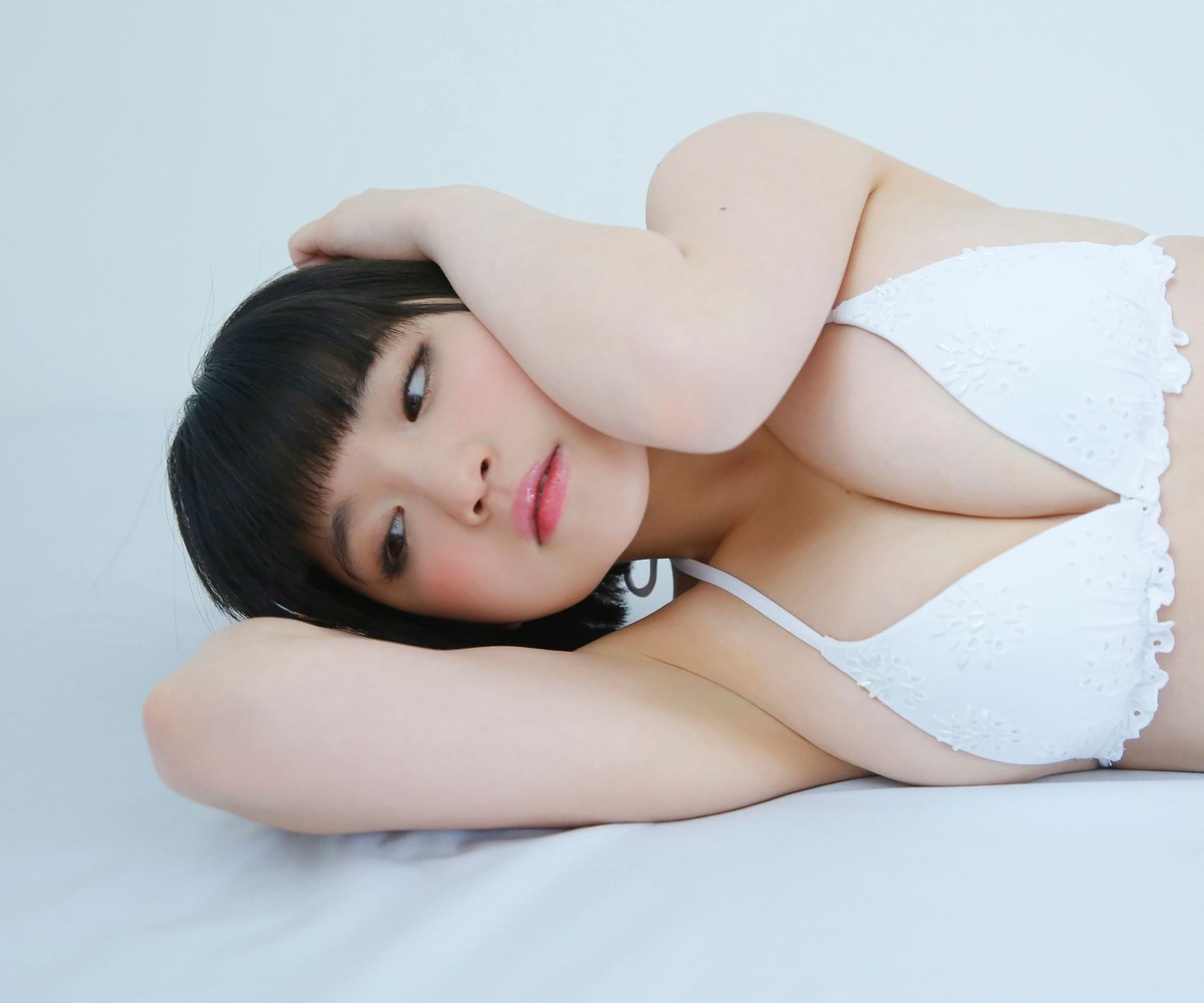 Weekly Photobook 2016 07 29 Nagi Nemoto 根本凪 Plastic Doll In Love 0055 6044946344.jpg