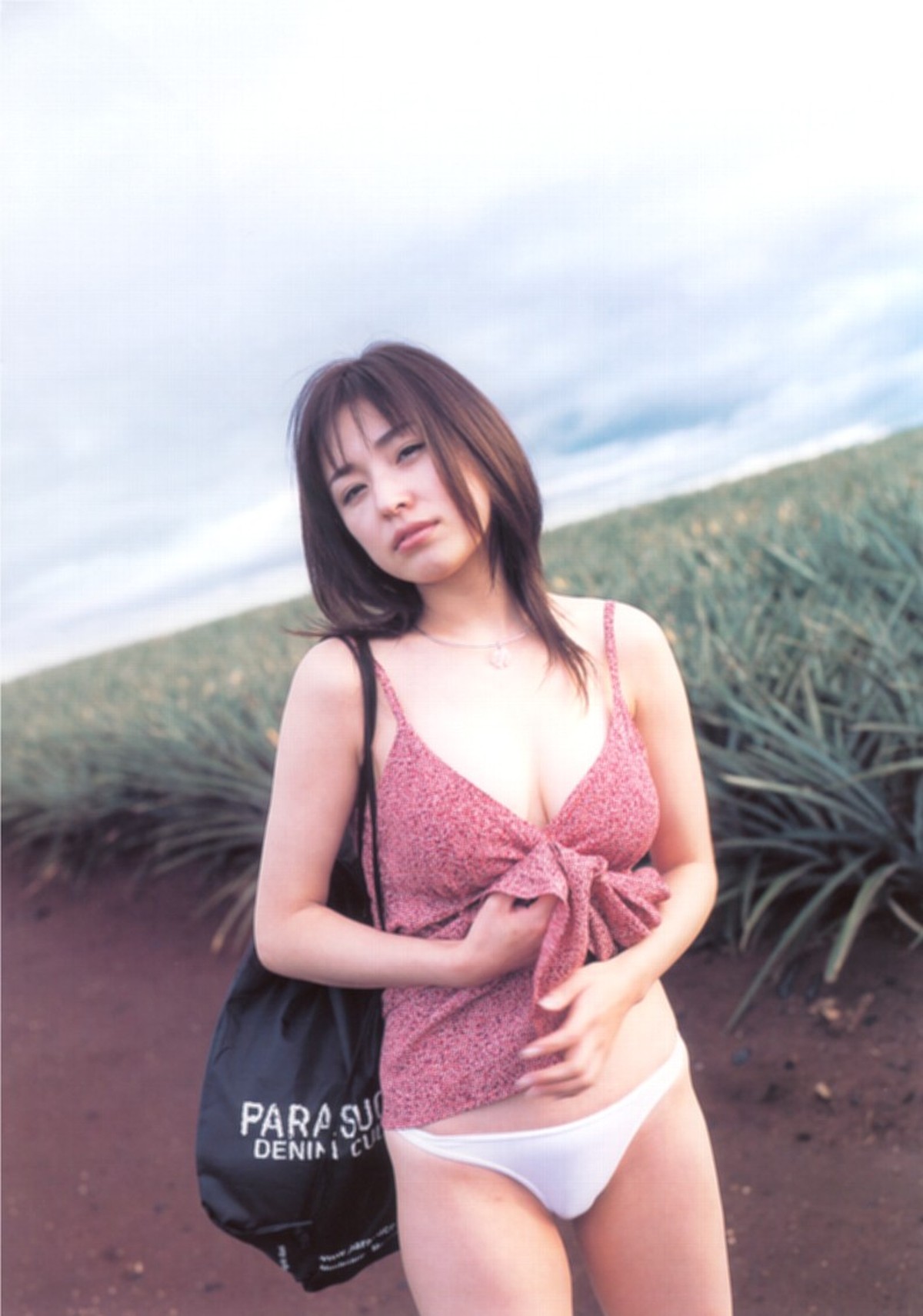 Photobook 2004 07 01 Haruka Nanami 名波はるか Natural Hard 0059 8162472584.jpg