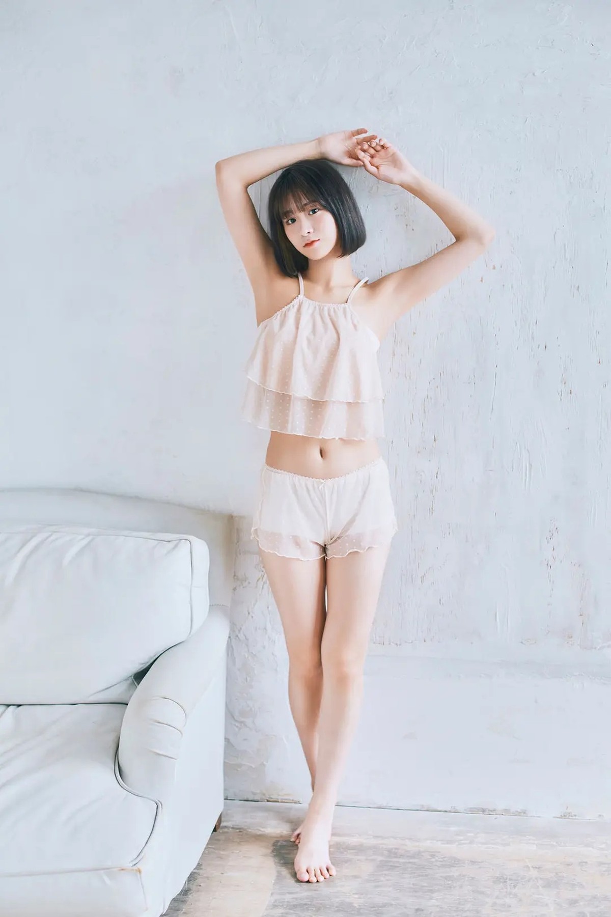 Digital Photobook 2022 11 22 Miyu Kaneko 金子みゆ White Graph 0017 5056888063.jpg