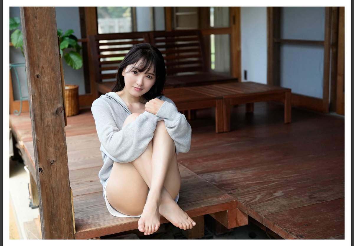 Photobook 2022 11 25 Haruka Kodama 兒玉遥 Stay 25 A 0007 1025894911.jpg