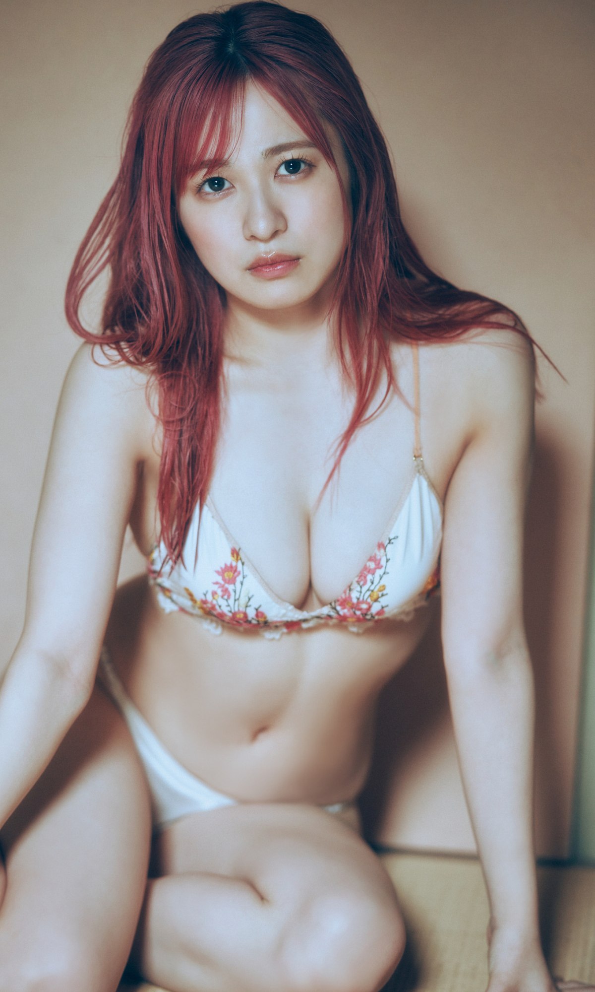 Digital limited デジタル限定 2023 07 03 Hayakawa Nagisa 早川渚紗 Tsuyu na Pink Dark Weekly Pre Photo Book 0049 6762037804.jpg