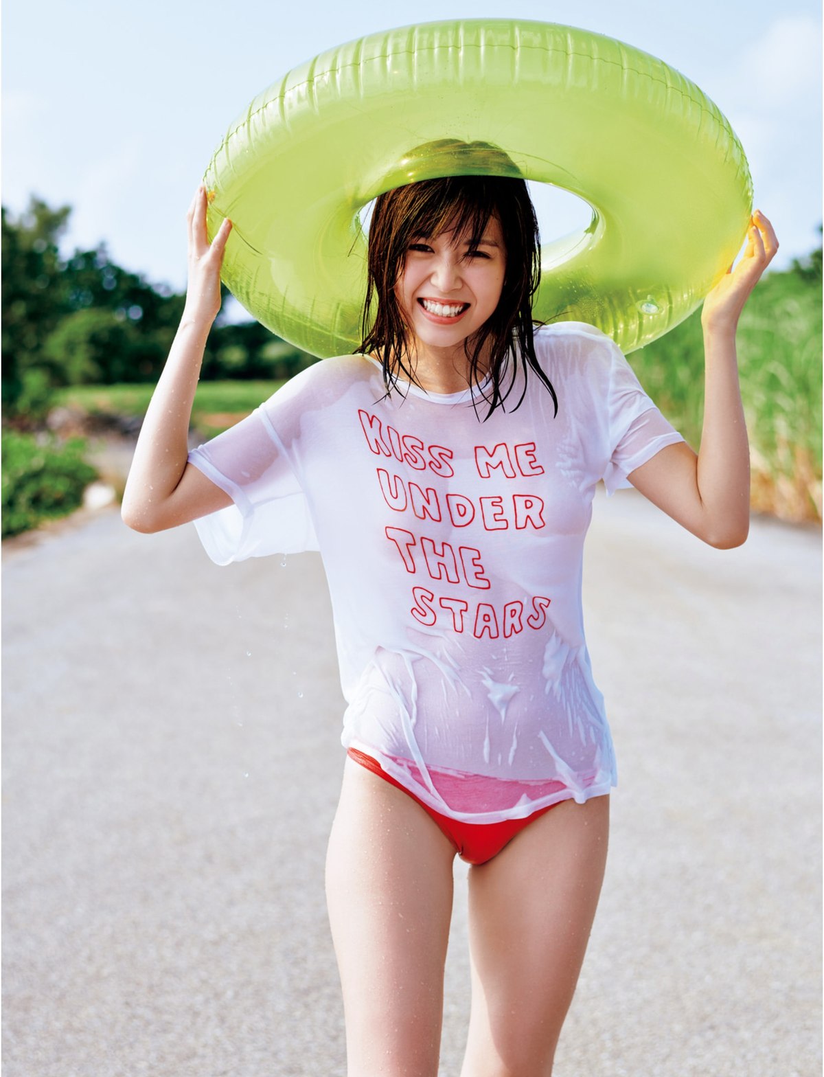 Photobook Kitamuki Miyu 北向珠夕 1st Photo Album KOIYOU Love Xi 0055 9812520672.jpg