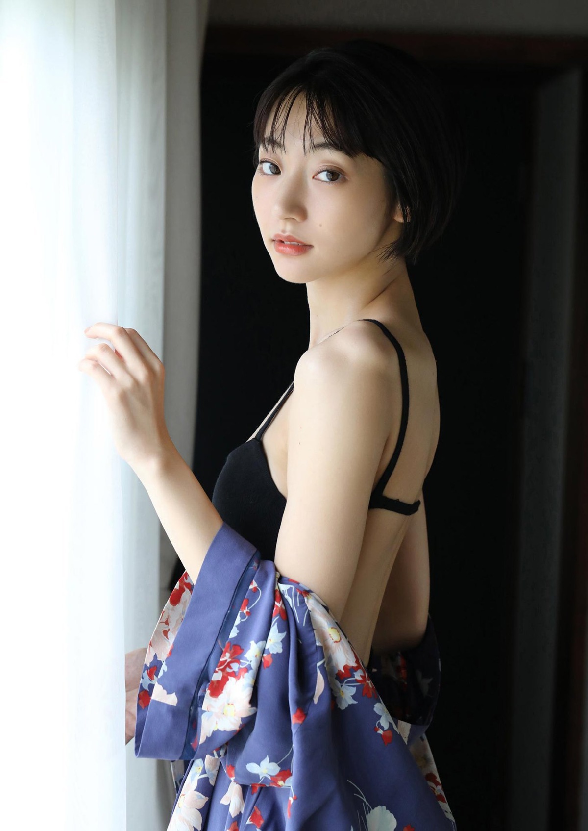 Photobook 2021 07 28 Rena Takeda 武田玲奈 Geranium 0028 5843788826.jpg