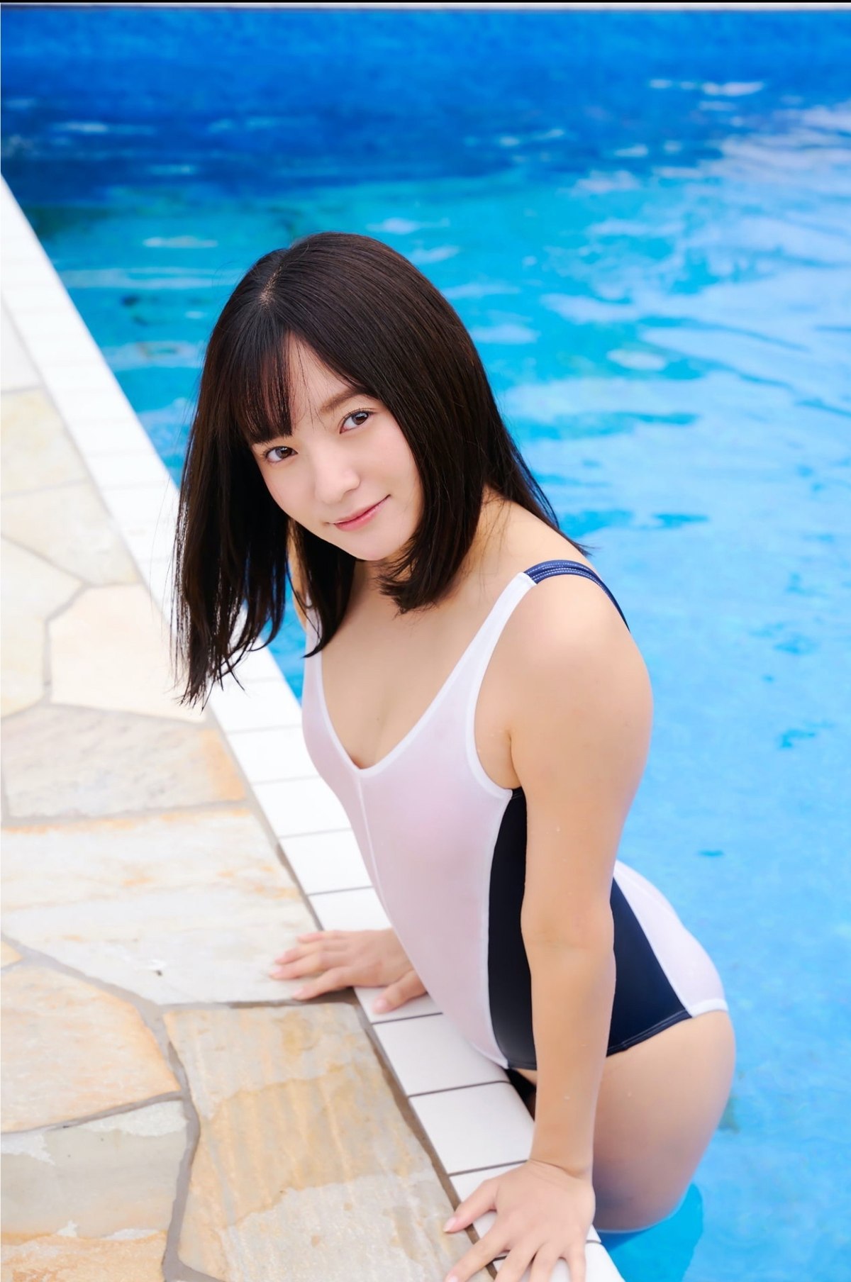 Photobook Ayana Nishinaga 西永彩奈 Mode Flash Of Love A 0024 8942749876.jpg