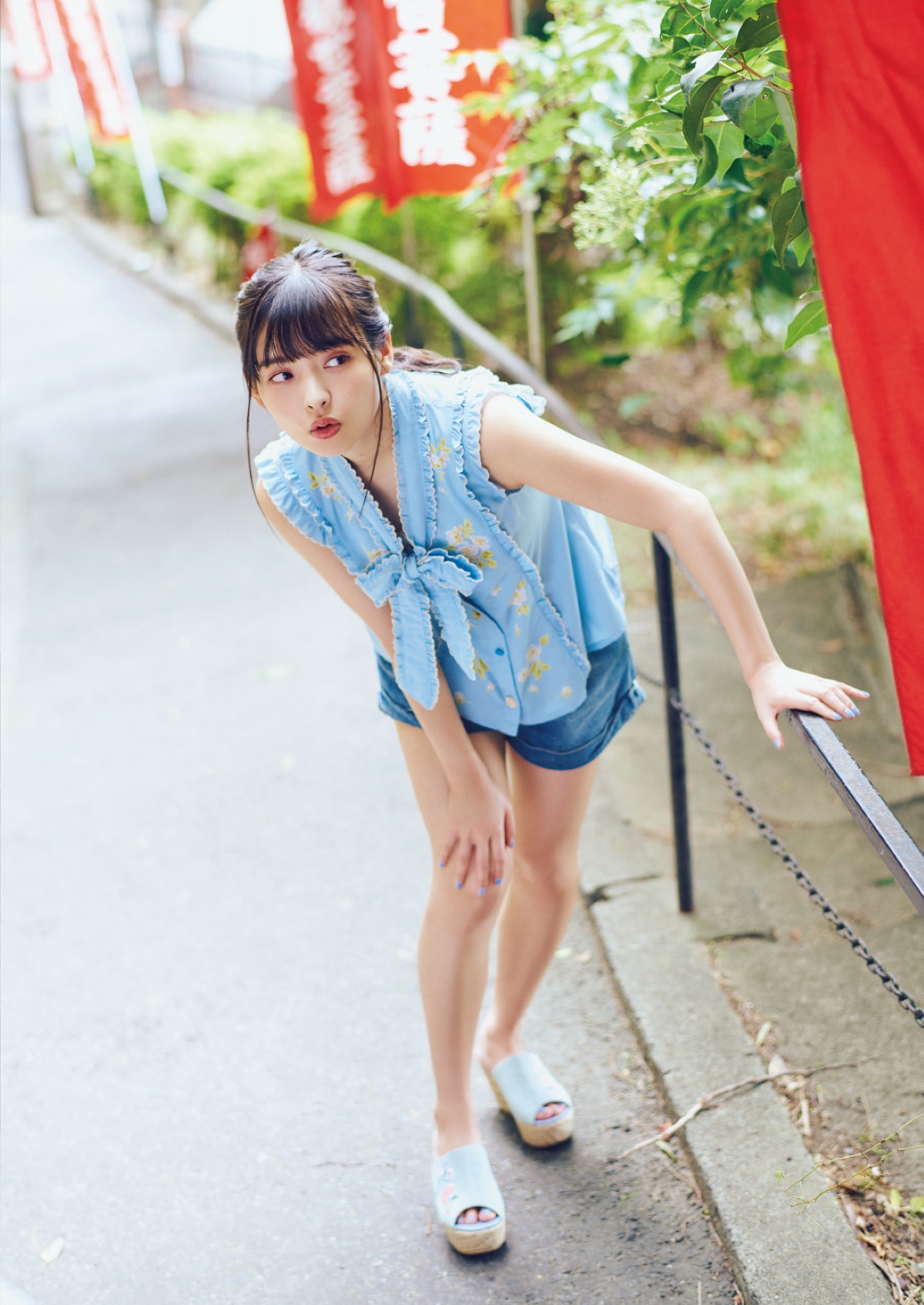 Photobook 2018 12 19 Sumire Uesaka 上坂すみれ Flashback Of Sumipe My Life 0007 4199266997.jpg