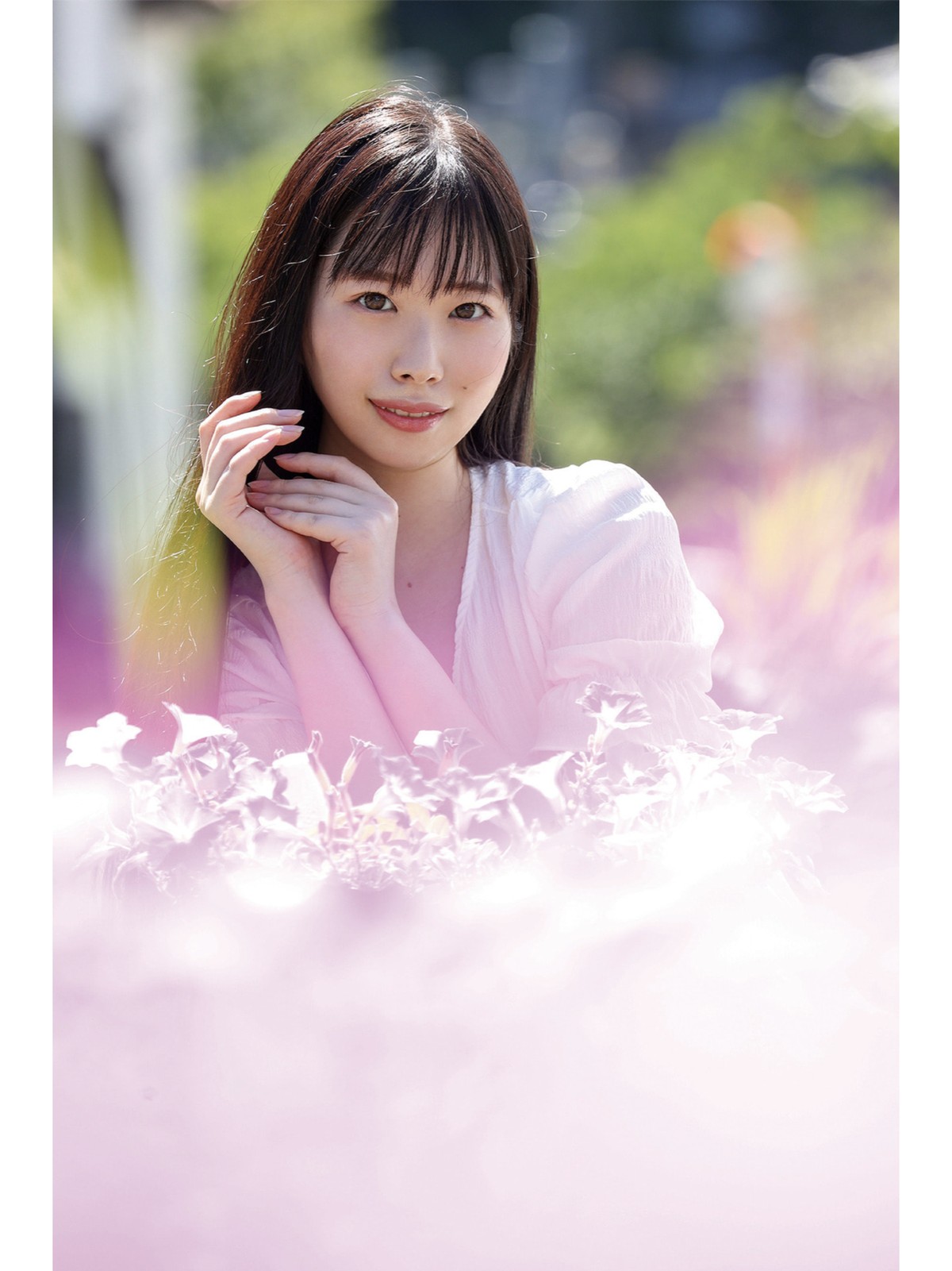 Photobook 2022 09 09 Kozue Minami 美波こづえ Sound Of Waves 0021 4453942377.jpg