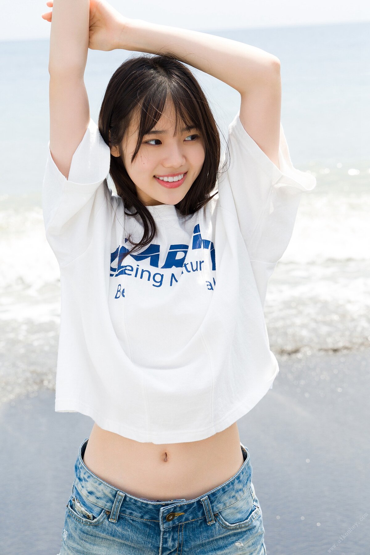 Photobook 2022 07 25 Kohaku Shida 志田こはく Umimachi No Houkago Spisan Gravure Photo Book 0015 3561718452.jpg