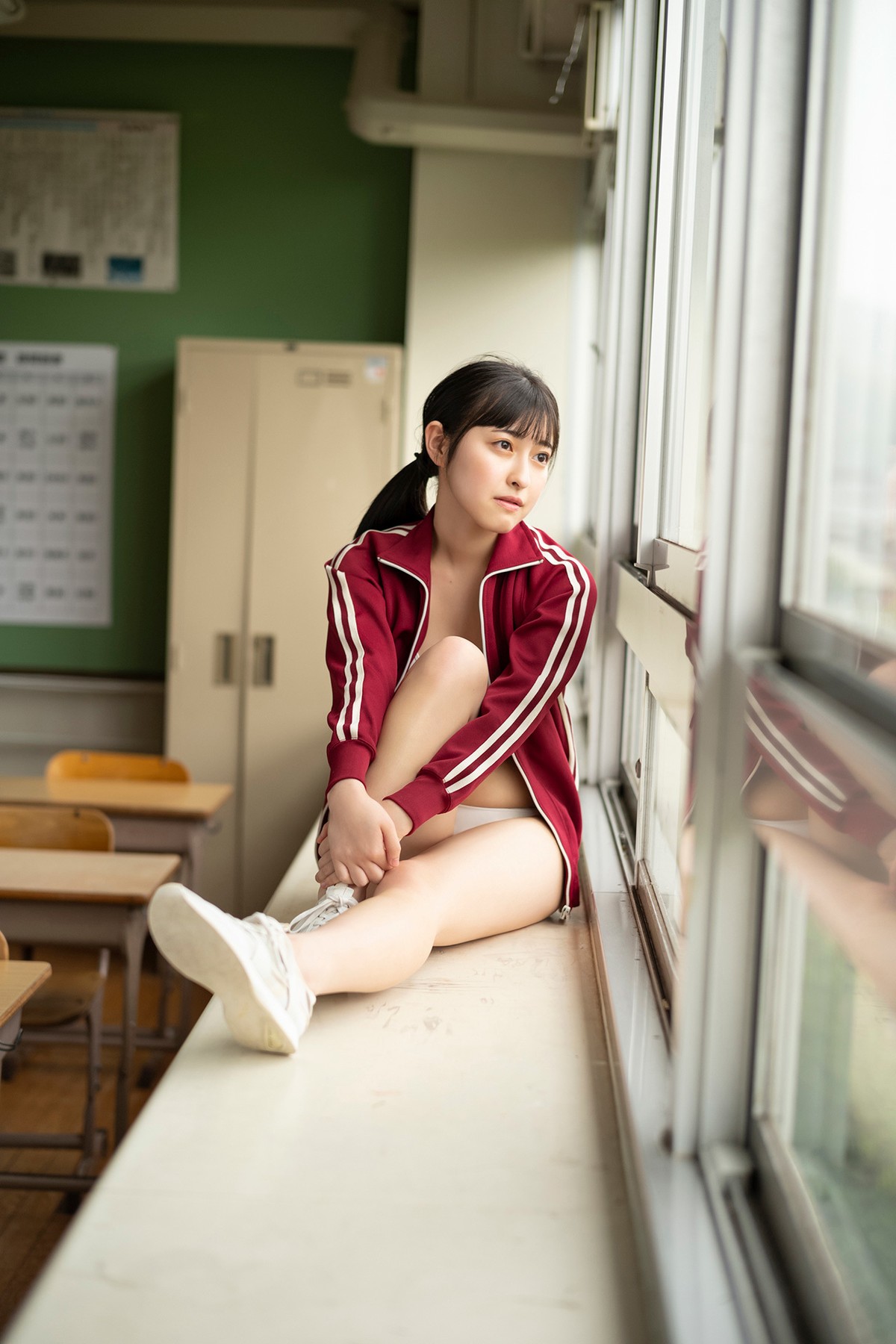 FLASH Photobook 2021 06 25 Tsukine Takeuchi 竹内月音 Someday After School 0003 6130865085.jpg