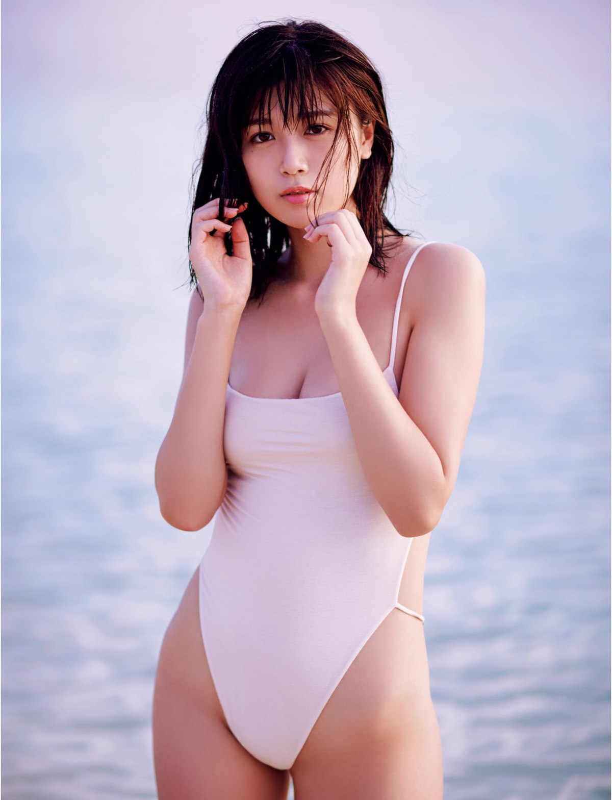 Photobook Kitamuki Miyu 北向珠夕 1st Photo Album KOIYOU Love Xi 0080 4090991822.jpg