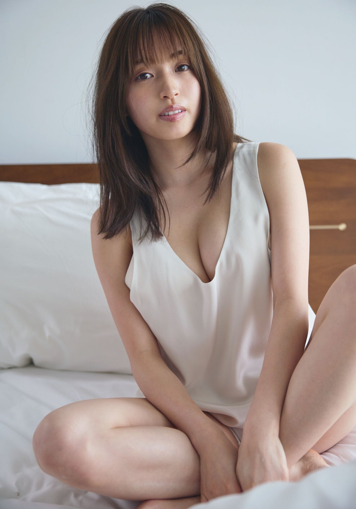 Bunshun e Books 2023 08 09 Miyu Murashima 村島未悠 Non Title 0002 0555323738.jpg