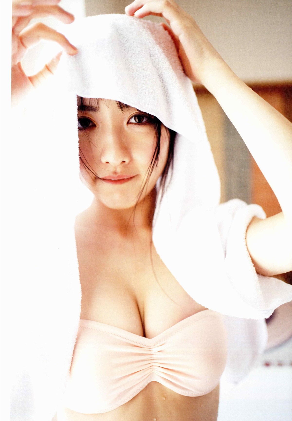 Photobook 2020 12 02 Chiho Ishida 石田千穂 1st Photobook Lemon Season B 0054 7338931205.jpg