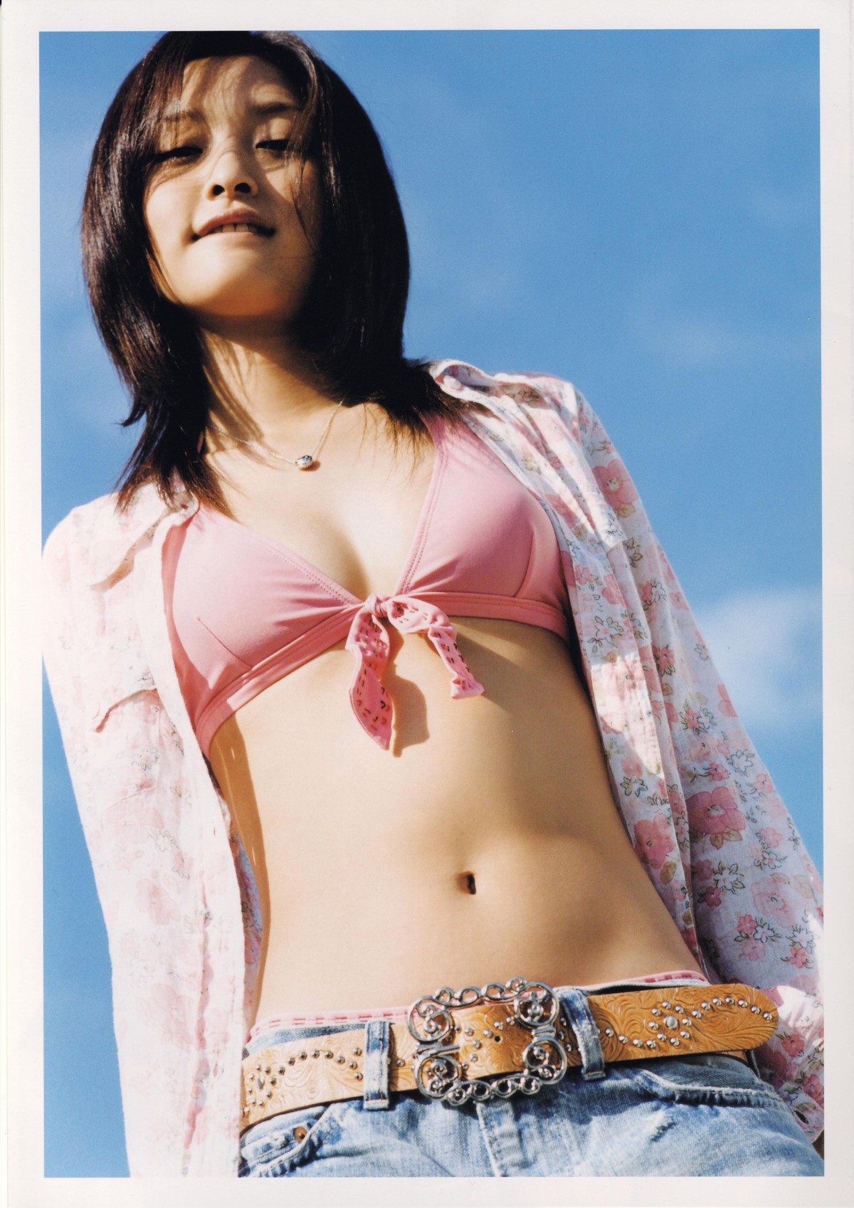 Photobook Rika Ishikawa 石川梨華 Gorgeous Hana bi See The Pay 0019 7562629290.jpg