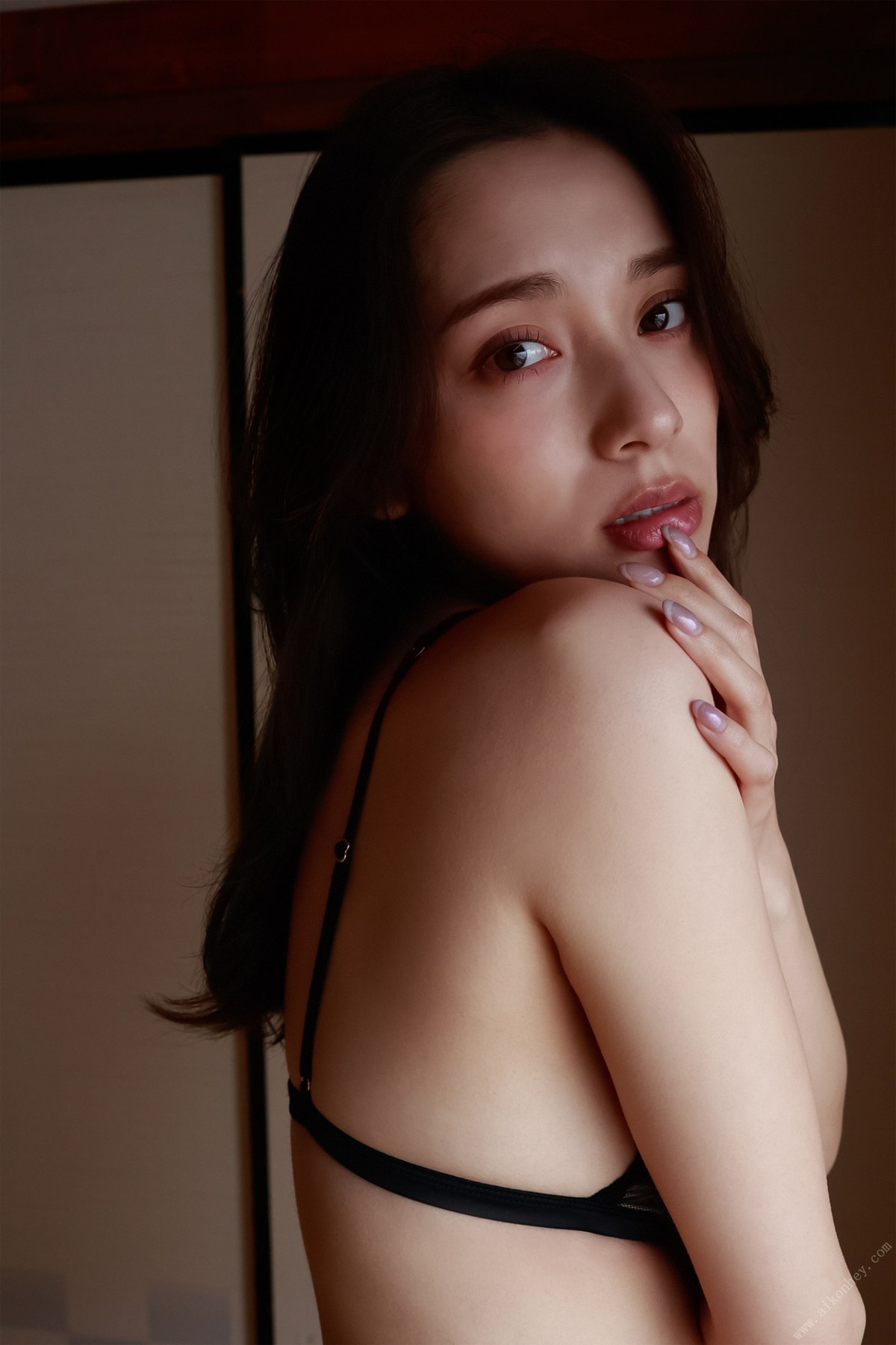 Photobook 2023 06 30 Tomaru Sayaka 都丸紗也華 F Cup Weekly Modern Digital Photo Book 0039 3694038598.jpg