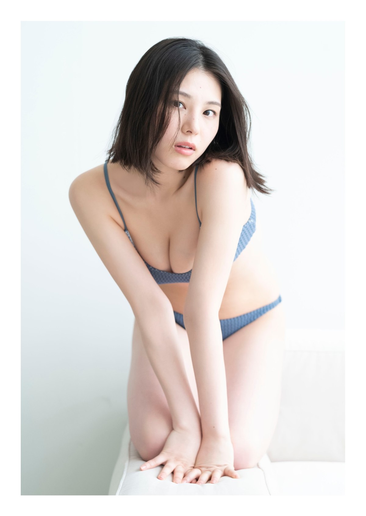 YJ Photobook 2023 07 06 Iori Sagara 相楽伊織 Marguerite 0039 6465988712.jpg