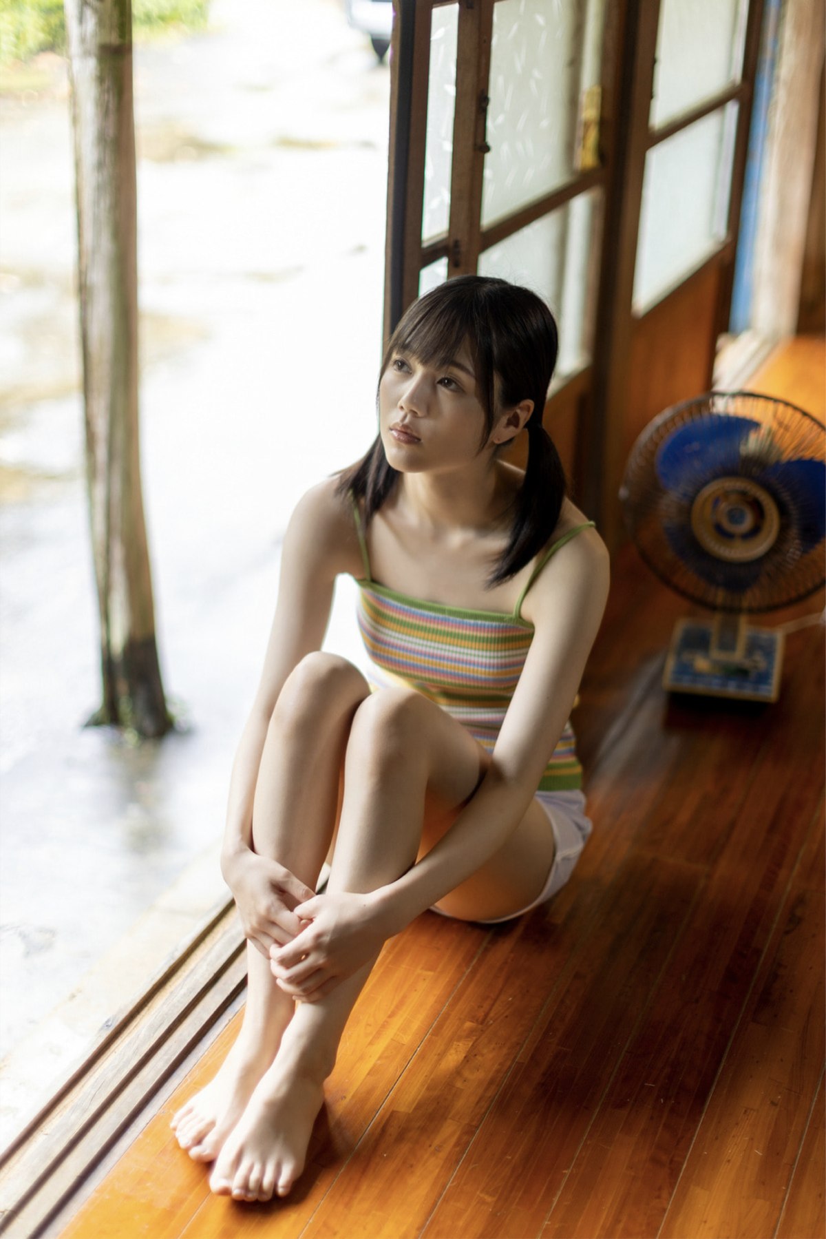 Photobook 2021 11 19 Remu Suzumori 涼森れむ Gravure Photobook In A Transparent World 0035 7486778963.jpg