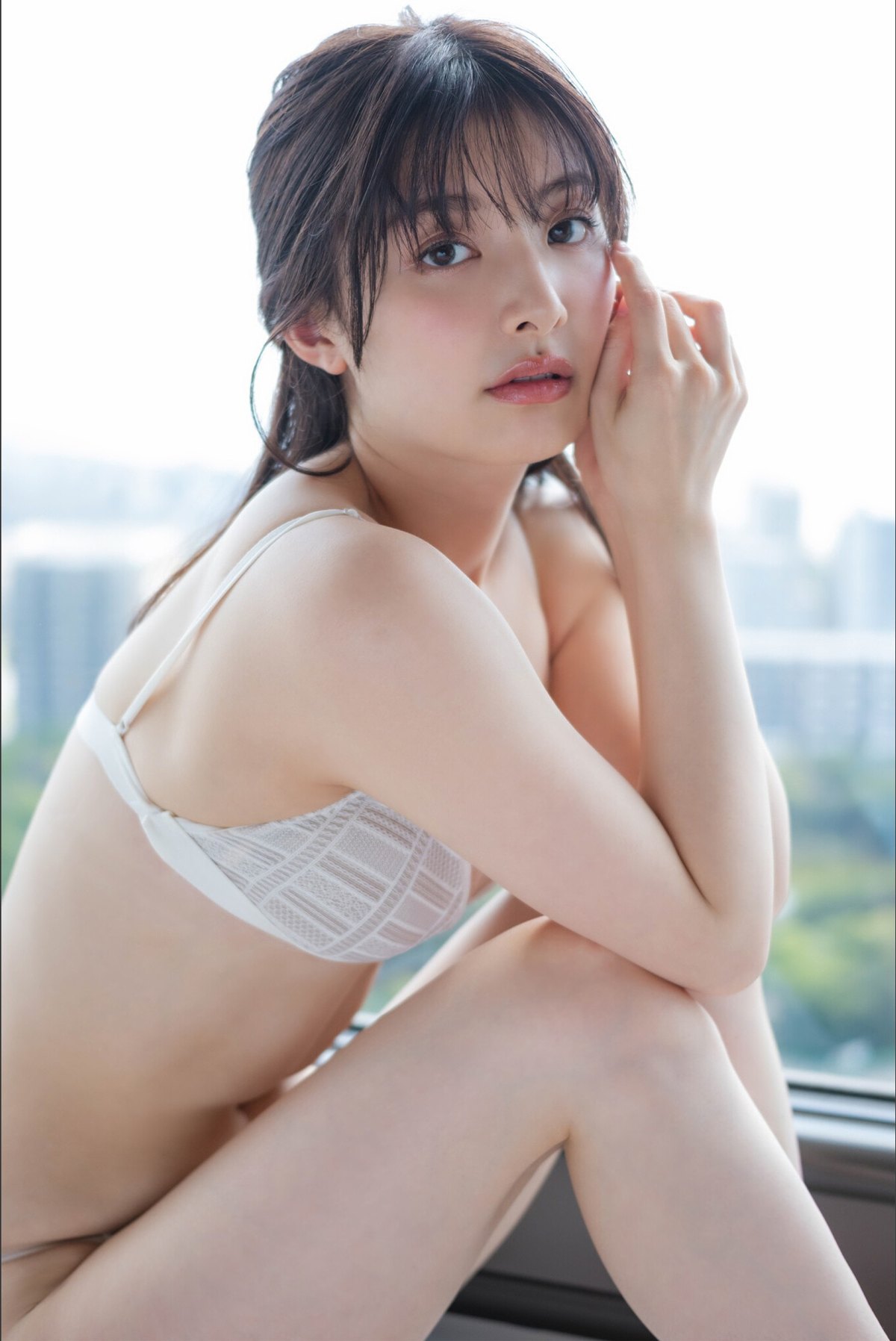 Weekly Gendai Photobook 2023 07 21 Tomu Muto 武藤十夢 Genius To Seduce A 0016 3504668221.jpg