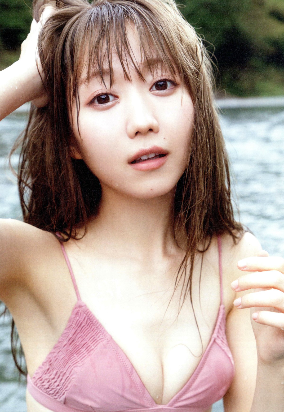 Photobook 2021 03 15 Emiri Otani 大谷映美里 1st Photobook The Person I Like A 0041 3233842564.jpg