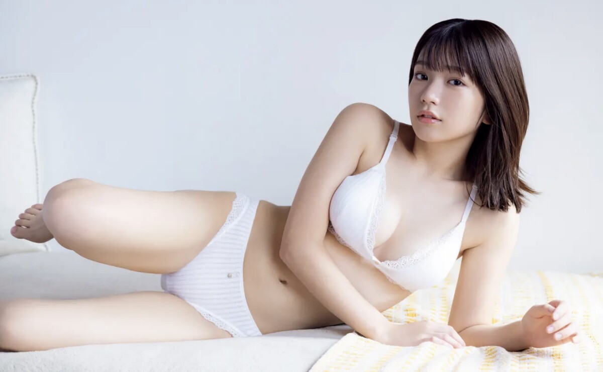 FRIDAYデジタル写真集 2023 03 29 Midori Nagatsuki 長月翠 降臨 Generation Zs Strongest Baby faced Beautiful Breasts 0004 2262175122.jpg