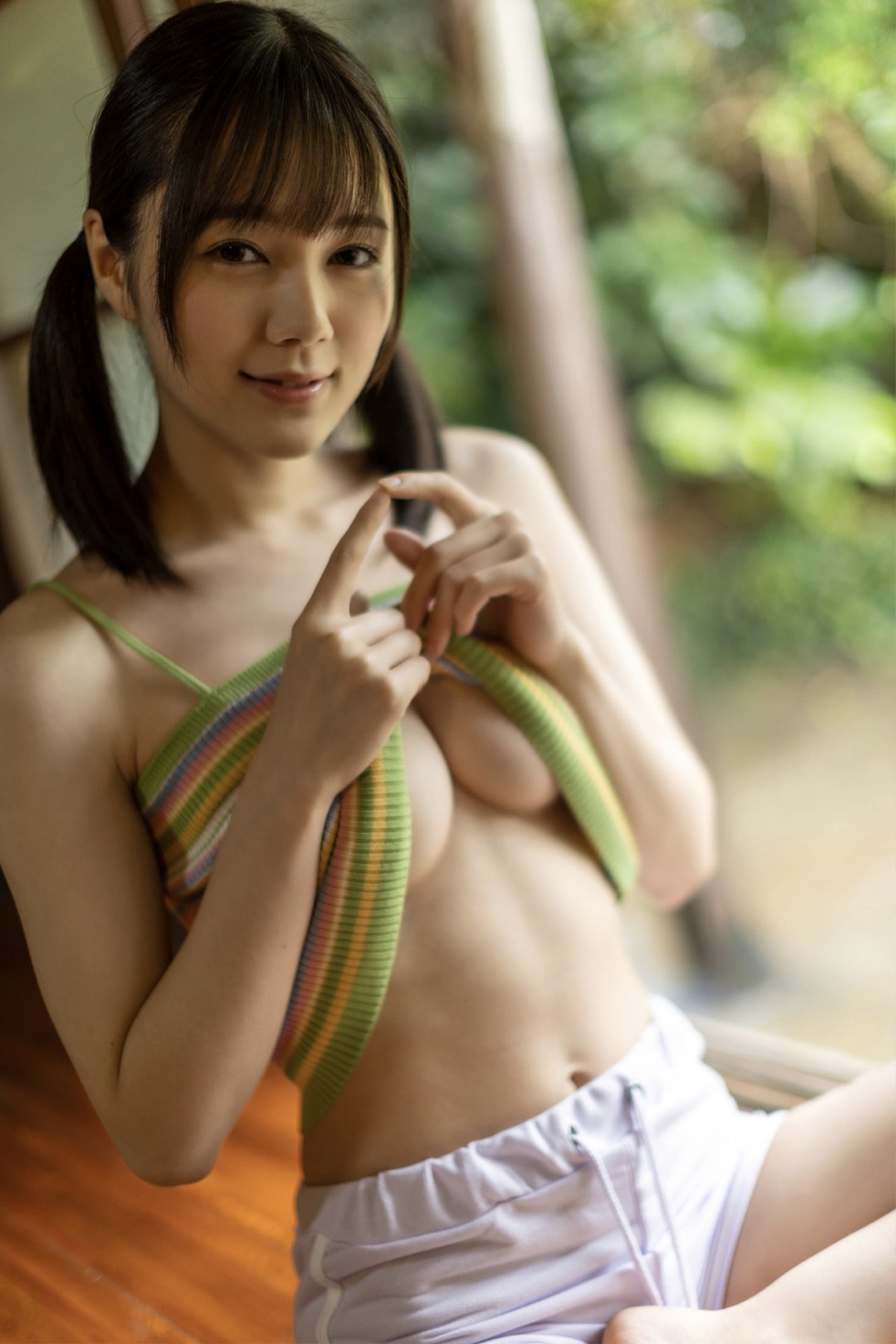 Photobook 2021 11 19 Remu Suzumori 涼森れむ Gravure Photobook In A Transparent World 0038 7402512871.jpg