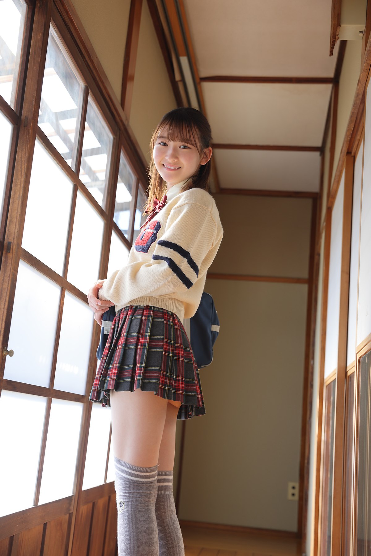 Minisuka tv 2022 01 06 Asami Kondou 近藤あさみ Limited Gallery 33 1 0038 8014559402.jpg