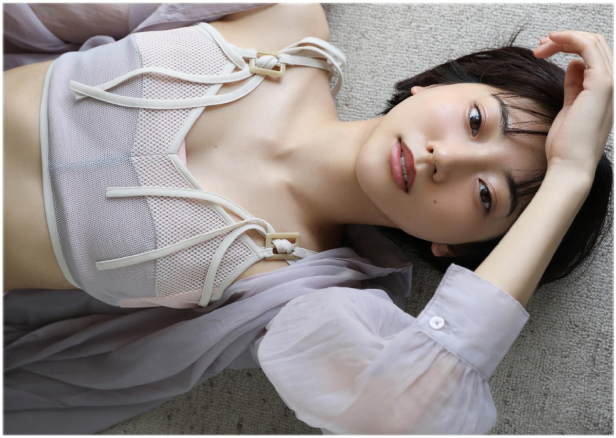 Photobook 2021 07 28 Rena Takeda 武田玲奈 Geranium 0022 1374857482.jpg