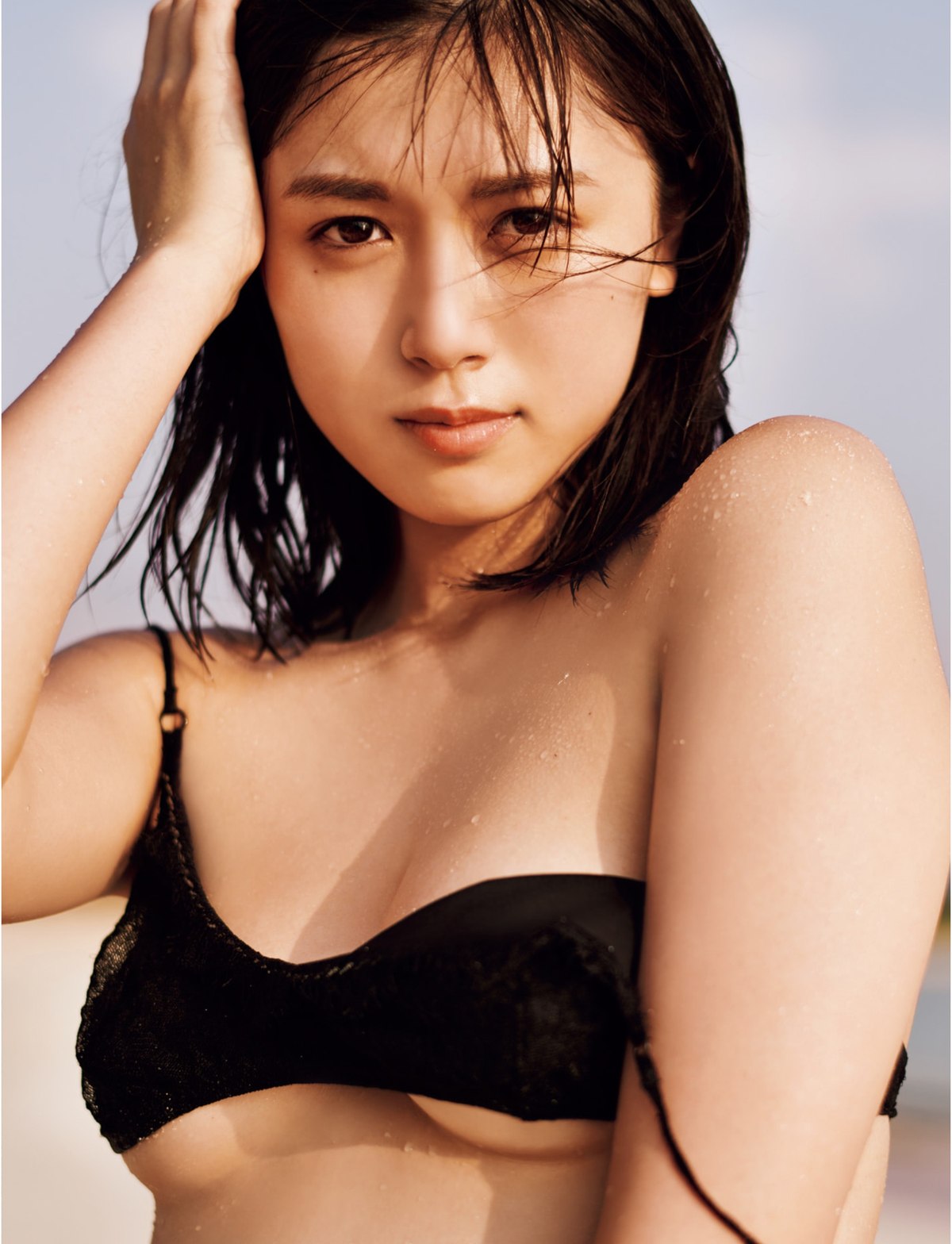 Photobook Kitamuki Miyu 北向珠夕 1st Photo Album KOIYOU Love Xi 0034 8317336162.jpg