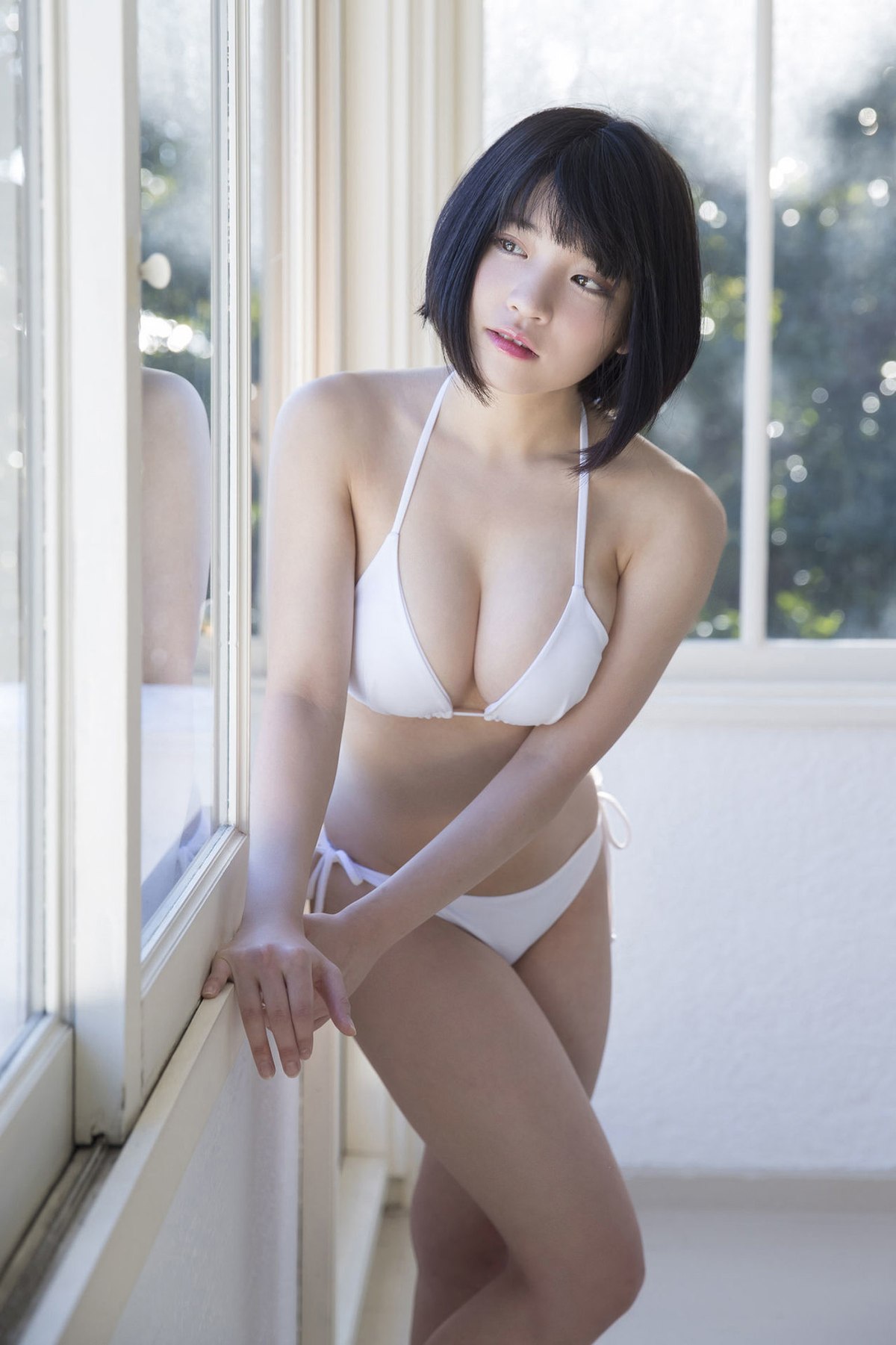 FRIDAY Digital Photobook 2018 06 08 Nemoto Nagi 根本凪 Green Cinderella 0021 9413574253.jpg