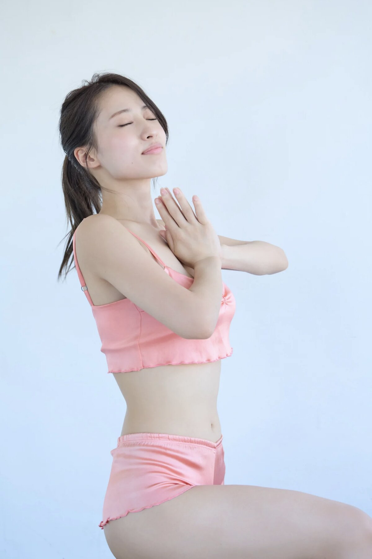 FRIDAYデジタル写真集 2022 08 25 Ayano Sumita 澄田綾乃 Pre release 100 Cuts And Movies 0049 0283212479.jpg