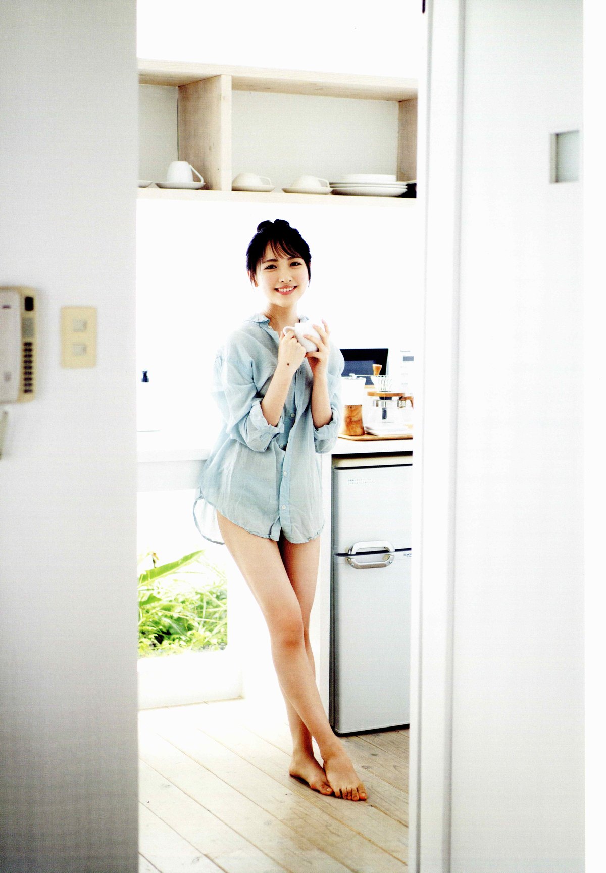 Photobook 2020 12 02 Chiho Ishida 石田千穂 1st Photobook Lemon Season B 0014 2287825251.jpg