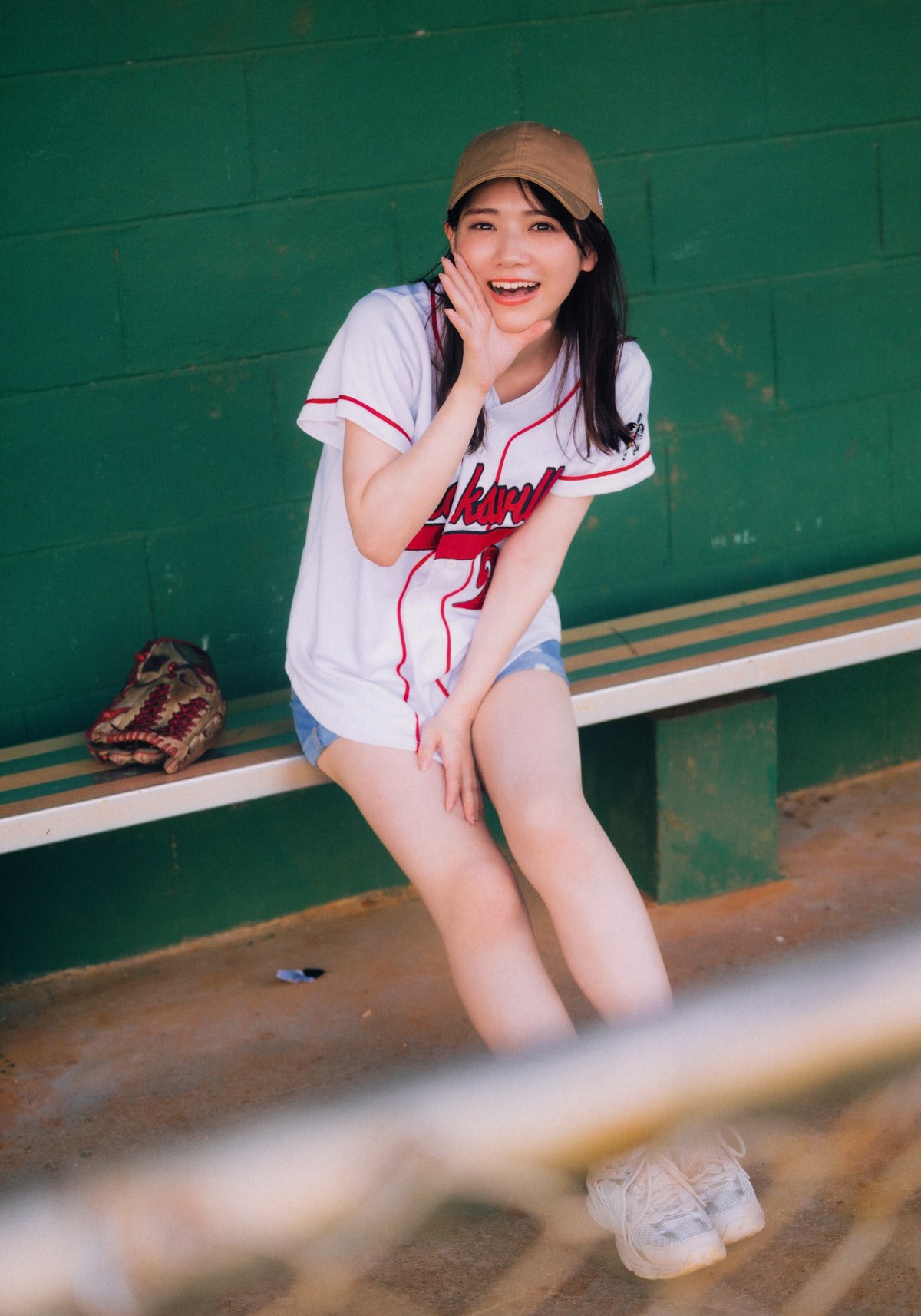 Photobook 2023 08 01 Mayu Tamura 田村真佑 1st Photobook The Moment I Fell In Love A 0031 2912788678.jpg