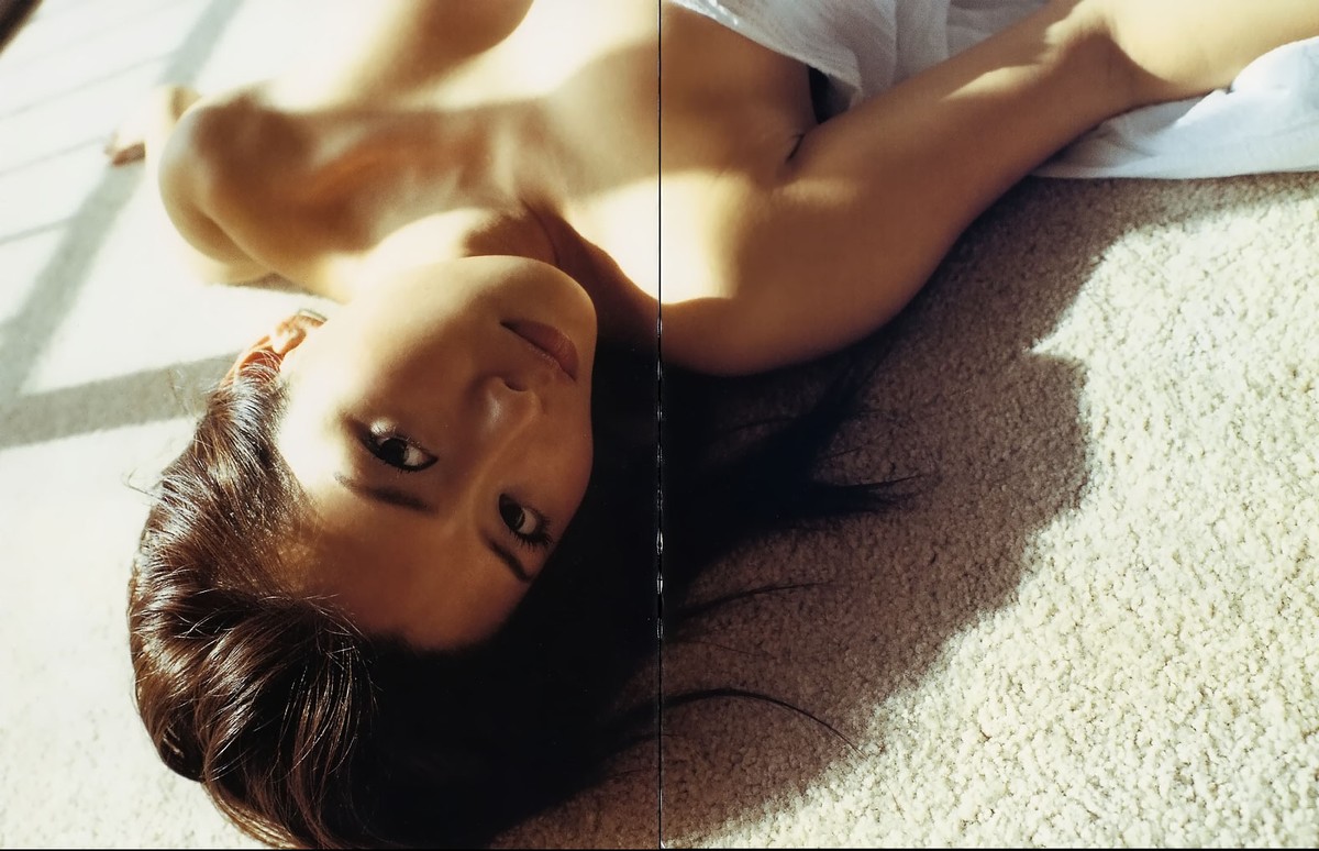 Photobook Haruna Yabuki 矢吹春奈 PRIVATE BEACH 0095 3955899552.jpg