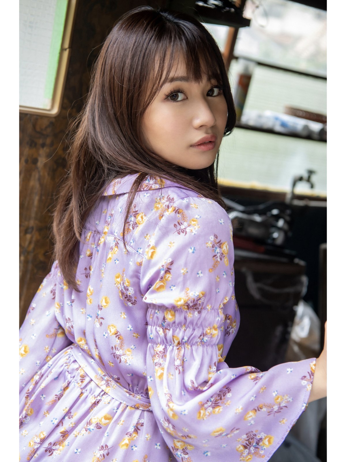 Photobook Kisaragi Natsuki 如月夏希 Official Gravure Photo Book Mysterious 0048 6013890814.jpg