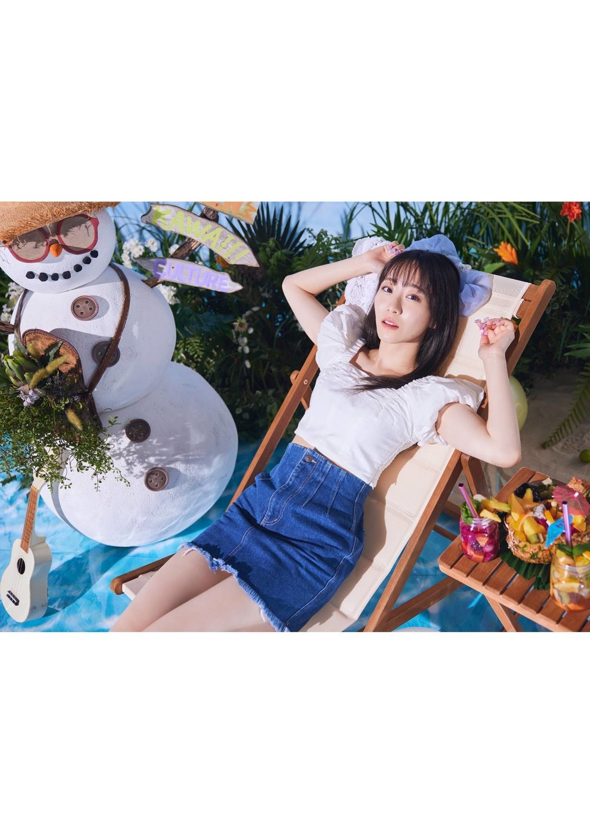 YJ Photobook FRUITS ZIPPER 2023 08 03 7 Idols Furuppa in SUMMER 0044 6924723874.jpg