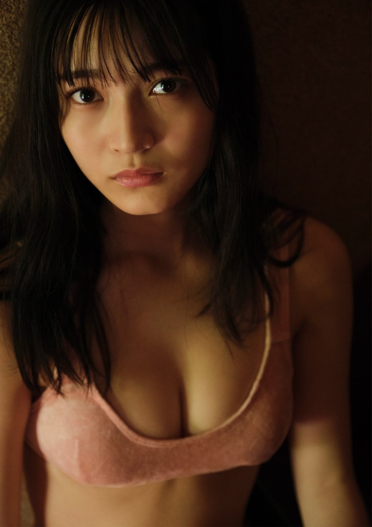 BRODY Photobook 2021 11 11 Nanako Kurosaki 黒嵜菜々子 That Girl Is Natural 0028 0356495126.jpg