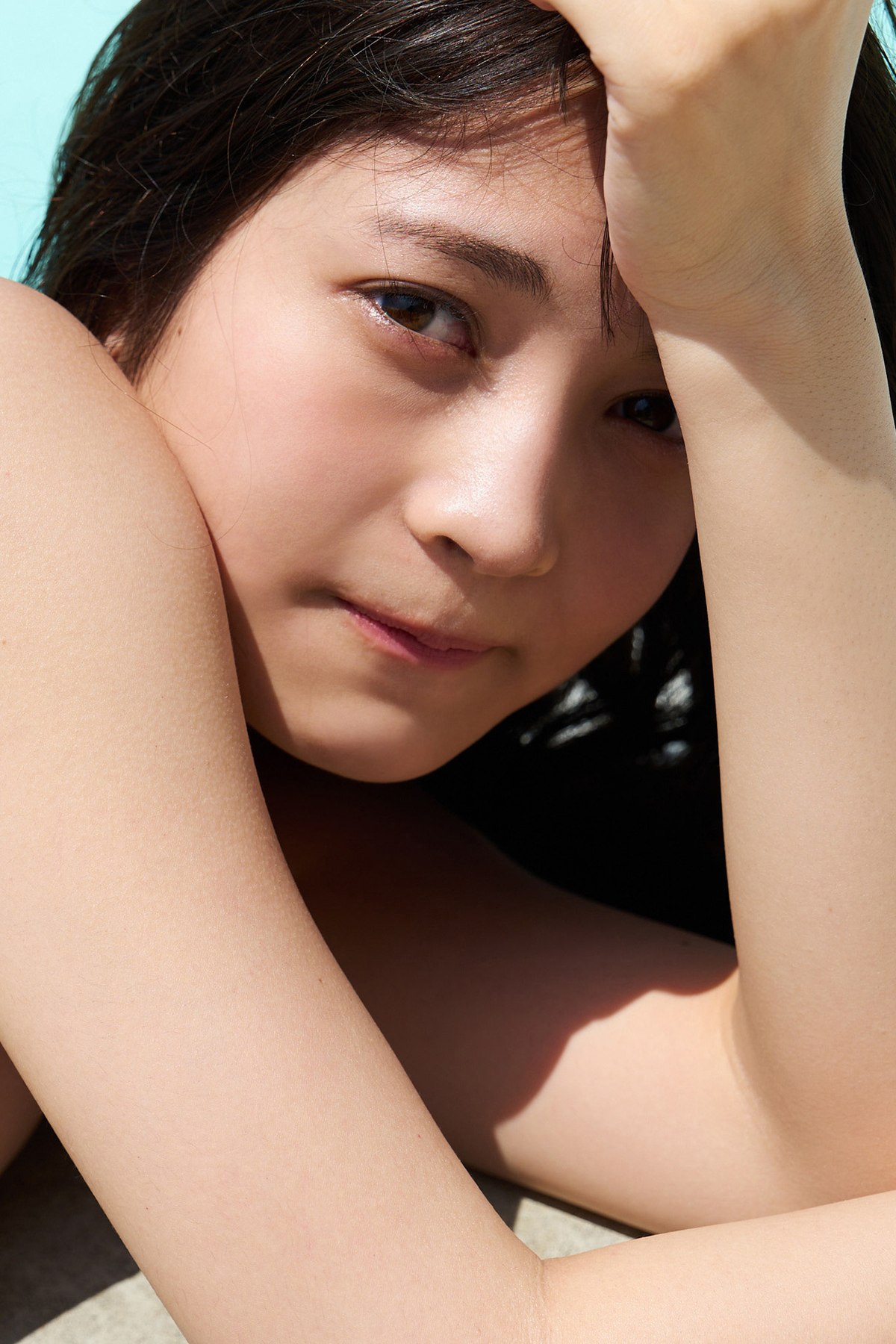 Platinum FLASH Photobook 2021 11 19 Nanako Kurosaki 黒嵜菜々子 18 Years Old 0011 7650290247.jpg