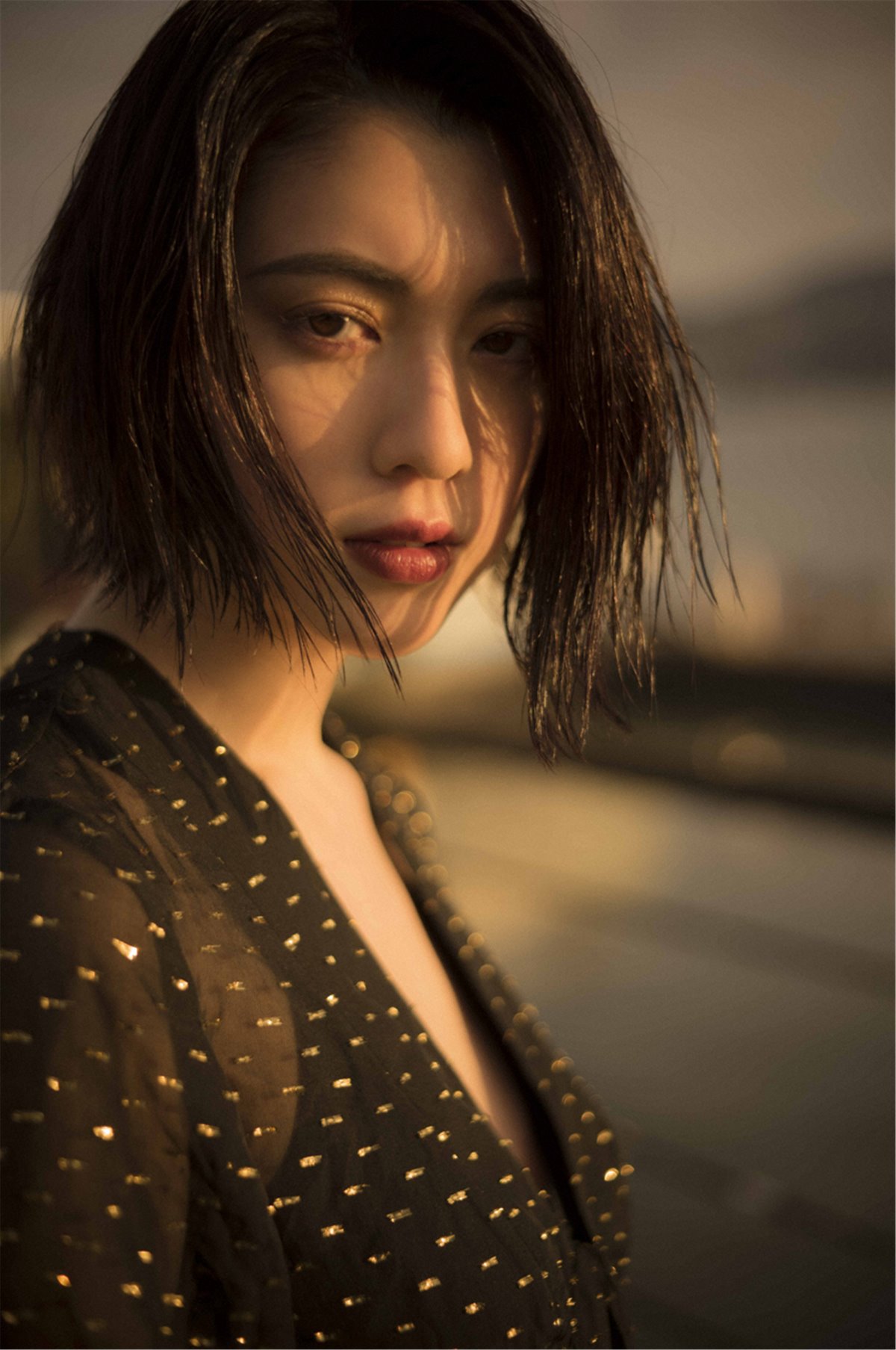 Photobook 2018 04 15 Ayaka Miyoshi 三吉彩花 Across The Sky 0054 6758485745.jpg
