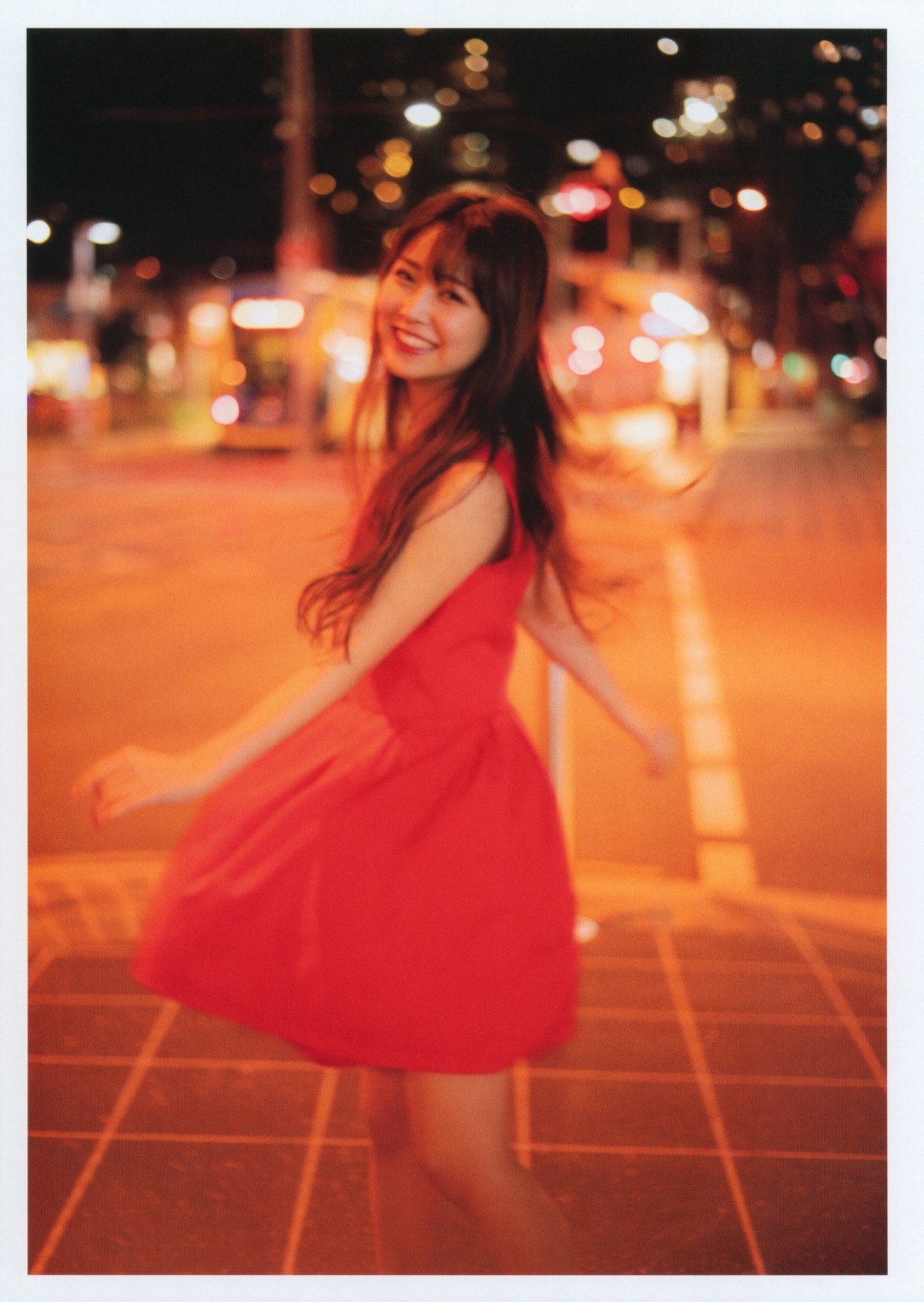 Photobook Miru Shiroma 白間美瑠 LOVE RUSH 0064 2377118890.jpg