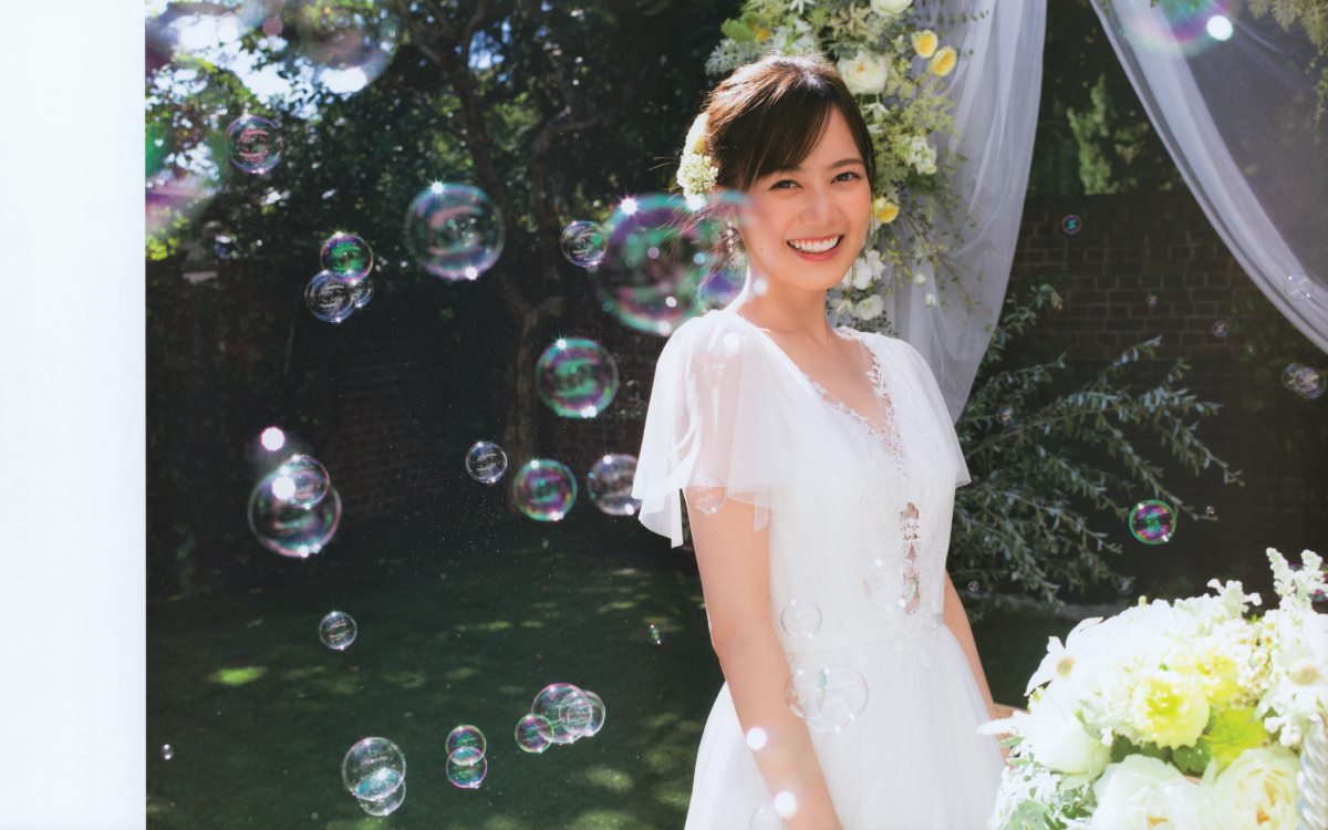 Photobook 生田絵梨花 乃木坂46卒業記念メモリアルブック カノン 0105 6177103594.jpg