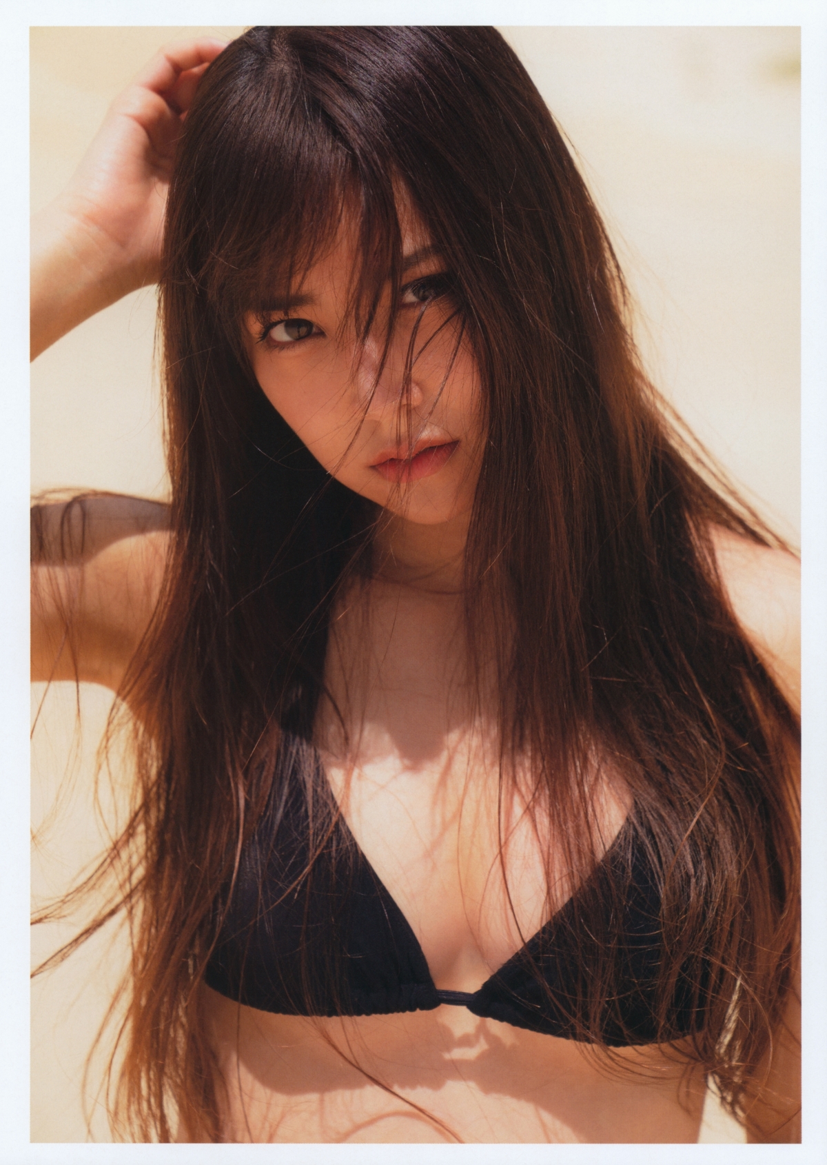 Photobook Miru Shiroma 白間美瑠 LOVE RUSH 0110 0072492509.jpg