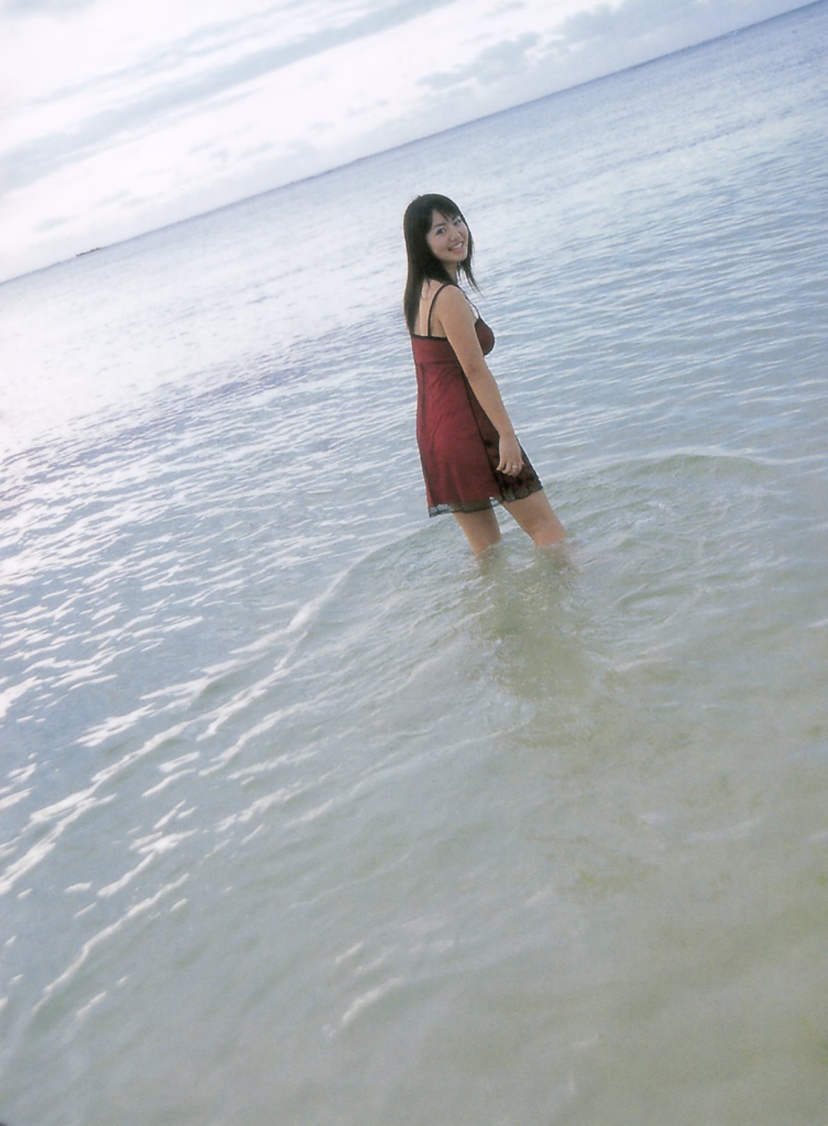 Photobook Sayaka Isoyama 磯山さやか Secret 0085 7556620573.jpg
