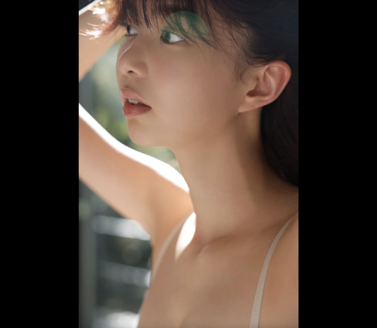 FRIDAYデジタル写真集 2023 01 19 Riko Matsudaira 松平璃子 Glossy And Sexy Vol 1 0008 0626101031.jpg