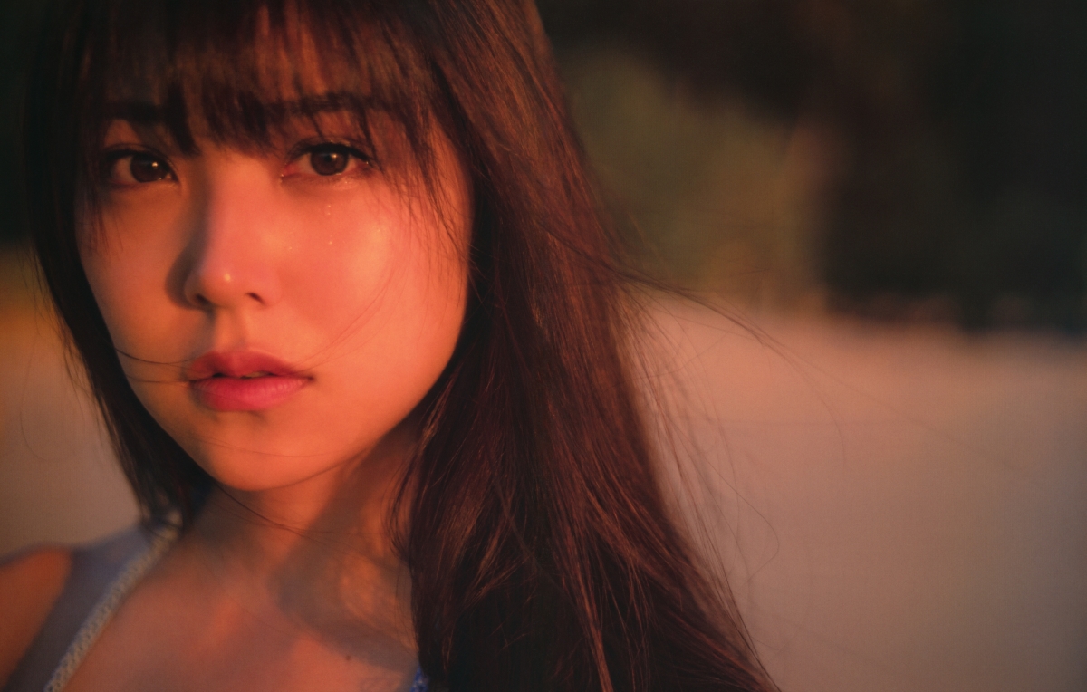 Photobook Miru Shiroma 白間美瑠 LOVE RUSH 0123 5901928902.jpg
