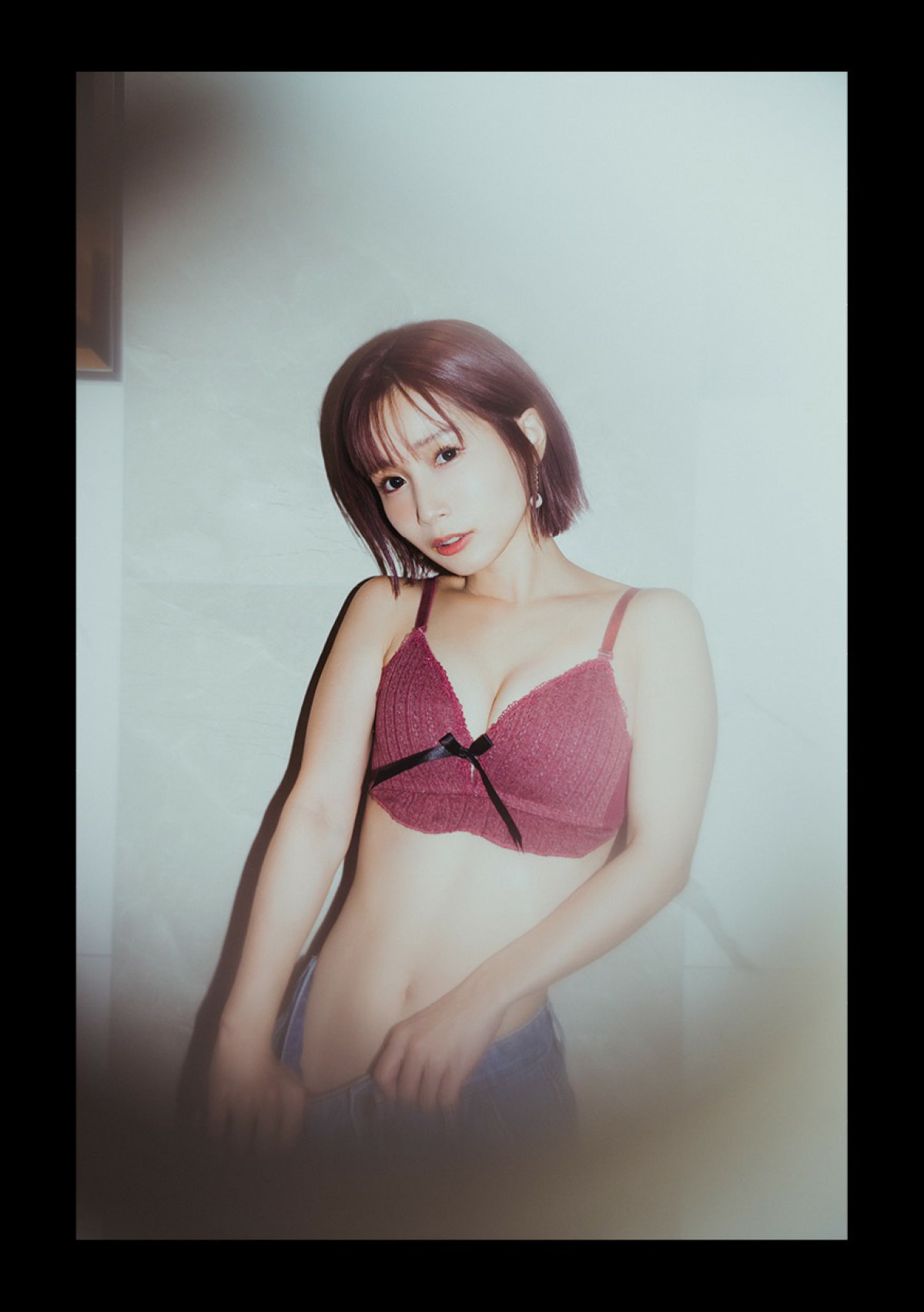 Photobook Minami Kojima 小島みなみ Escape No Watermark 0009 4541300288.jpg