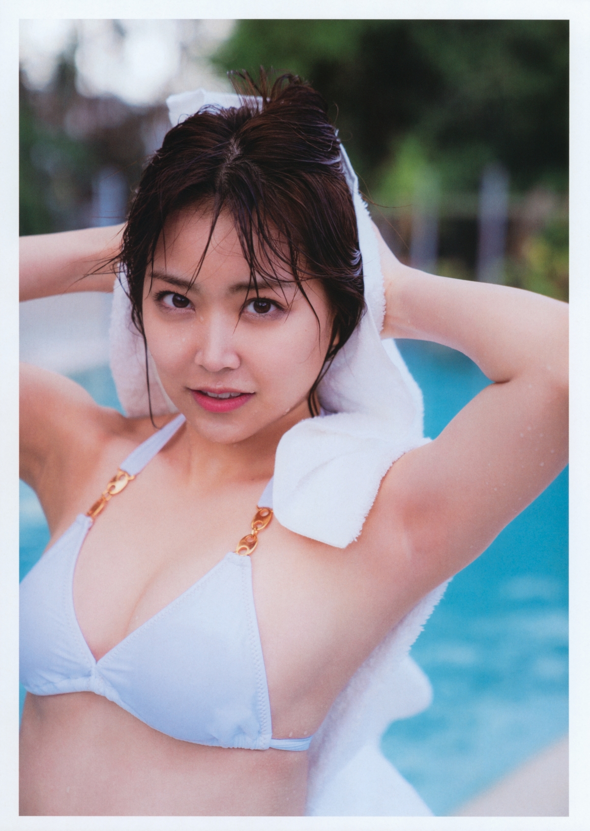 Photobook Miru Shiroma 白間美瑠 LOVE RUSH 0047 5205818260.jpg