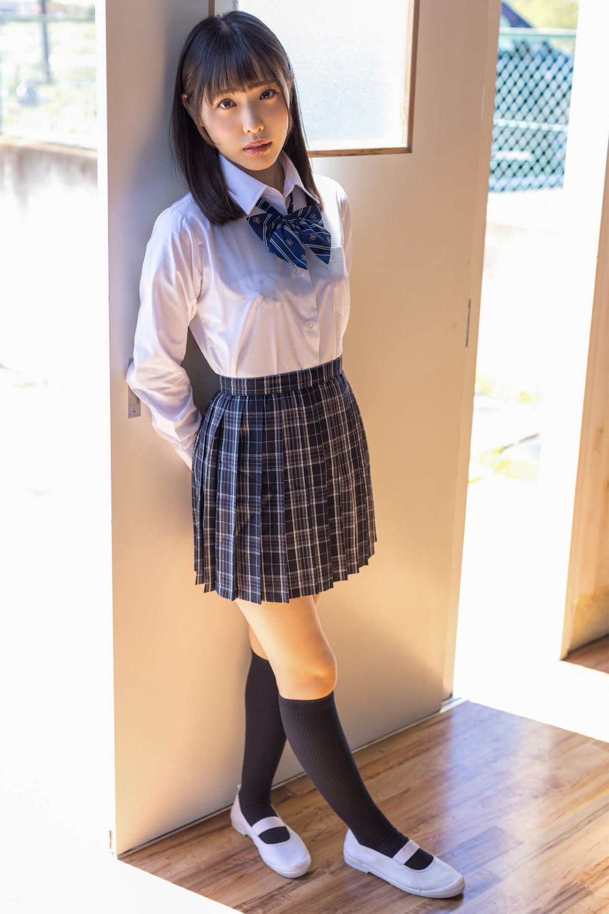 Photobook Hana Shirato 白桃はな Youth Aoharu No Watermark 0072 0428633638.jpg