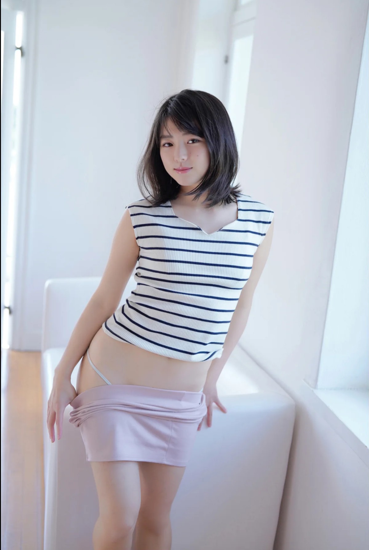FRIDAYデジタル写真集 Hazuki Tsubasa 葉月つばさ Dangerous Baby Face Blue Full Version 0034 6536792236.jpg