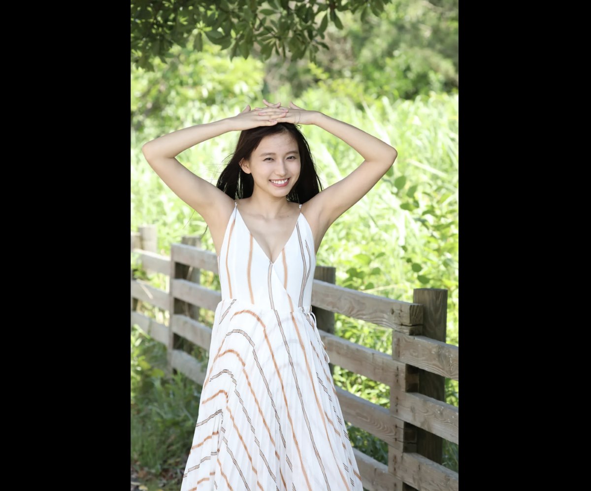 FRIDAY Digital Photobook Shida Nene 志田音々 Pure Sexy 0064 7879404797.jpg