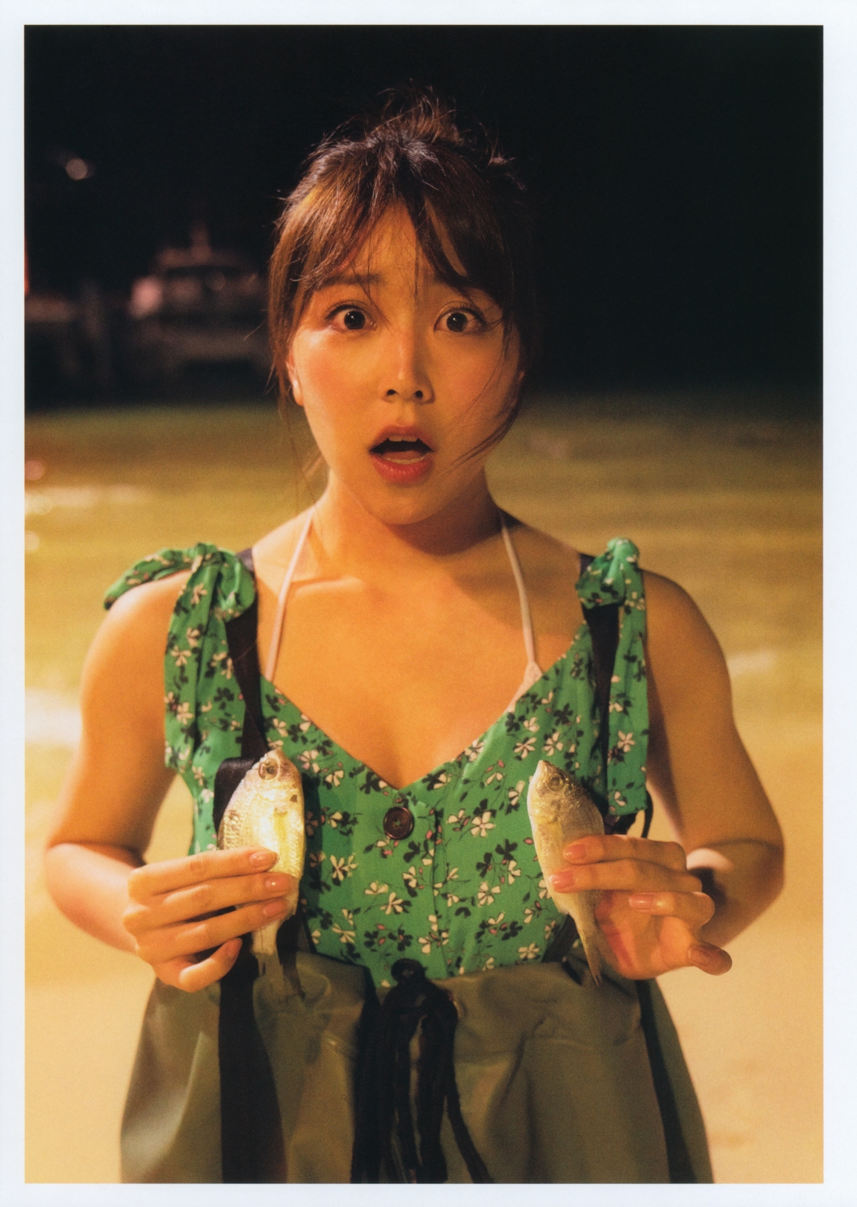 Photobook Miru Shiroma 白間美瑠 LOVE RUSH 0066 6470070357.jpg